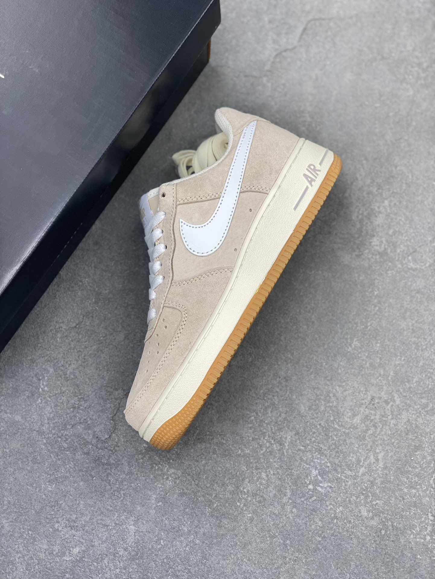 Nike Air Force 1 Low White/Brown Suede Casual Sneakers - Limited Edition 8 i1704999633 7390 8