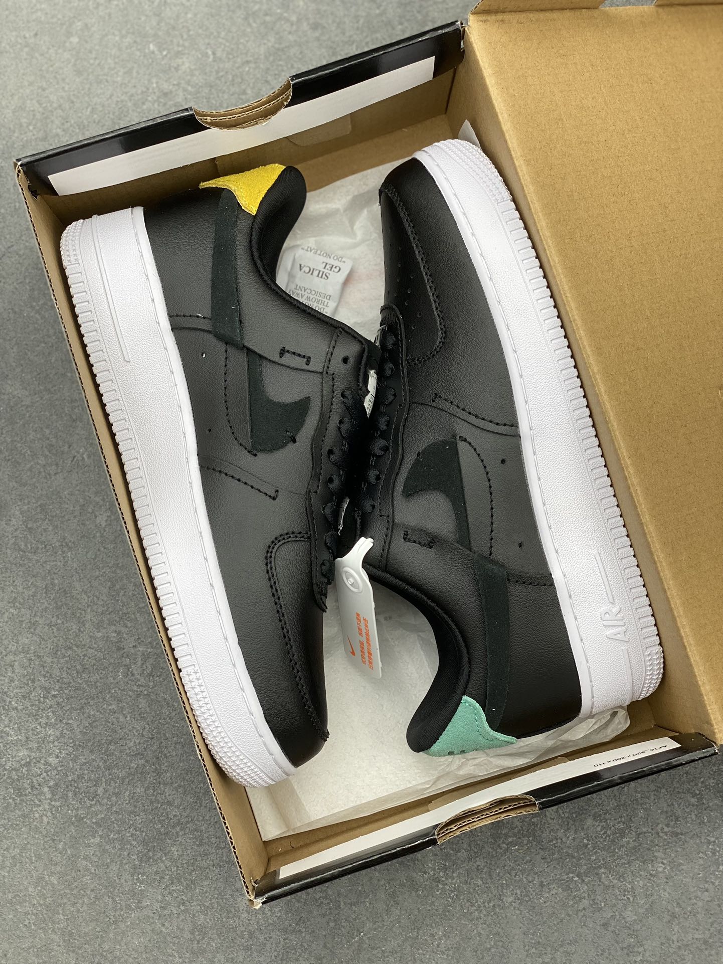 Nike Air Force 1 Low Retro QS Black White Emerald Men's Shoe 898889-104 10 i1705087429 2034 6