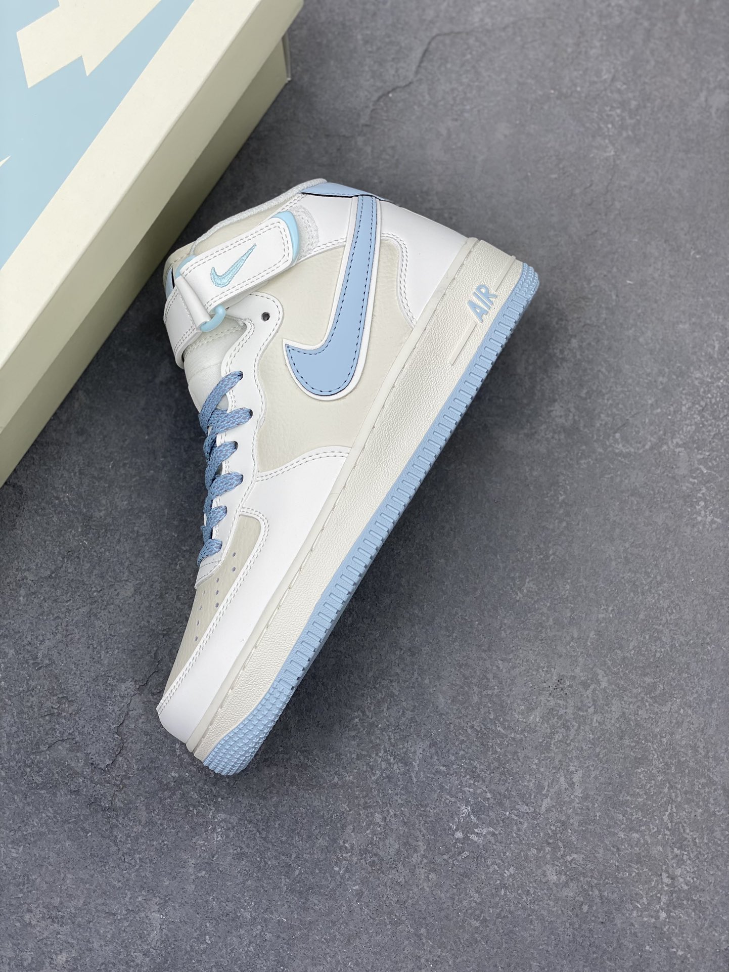 Nike Air Force 1 MID Ivory/Blue Custom Sneakers Limited Edition 8 i1705174752 5083 0
