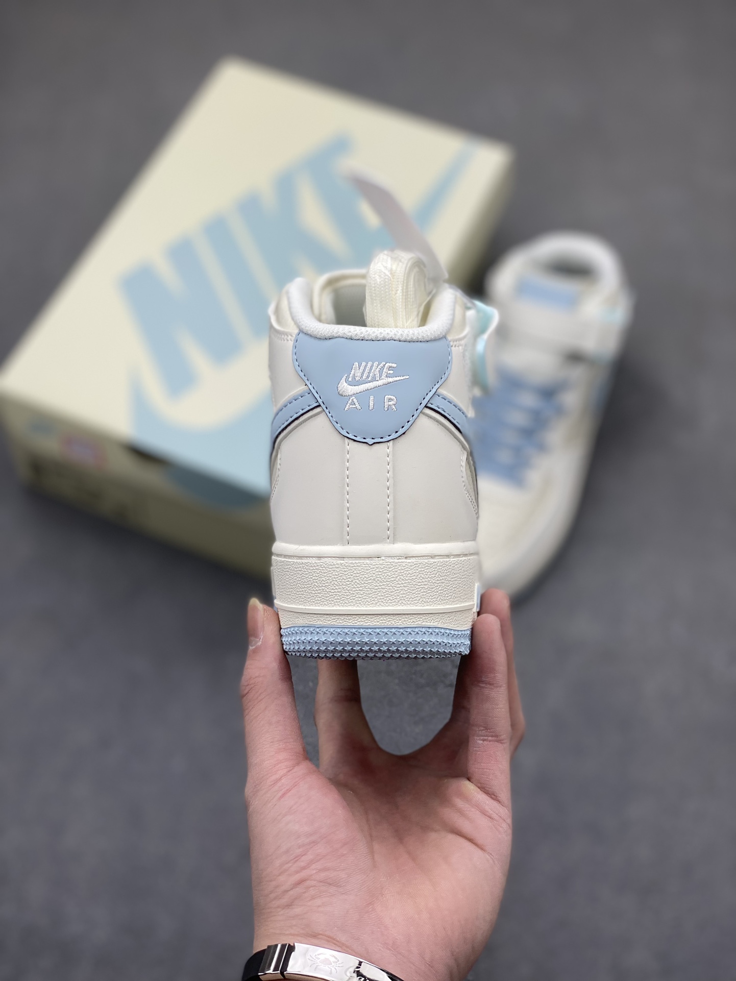 Nike Air Force 1 MID Ivory/Blue Custom Sneakers Limited Edition 5 i1705174752 5540 3