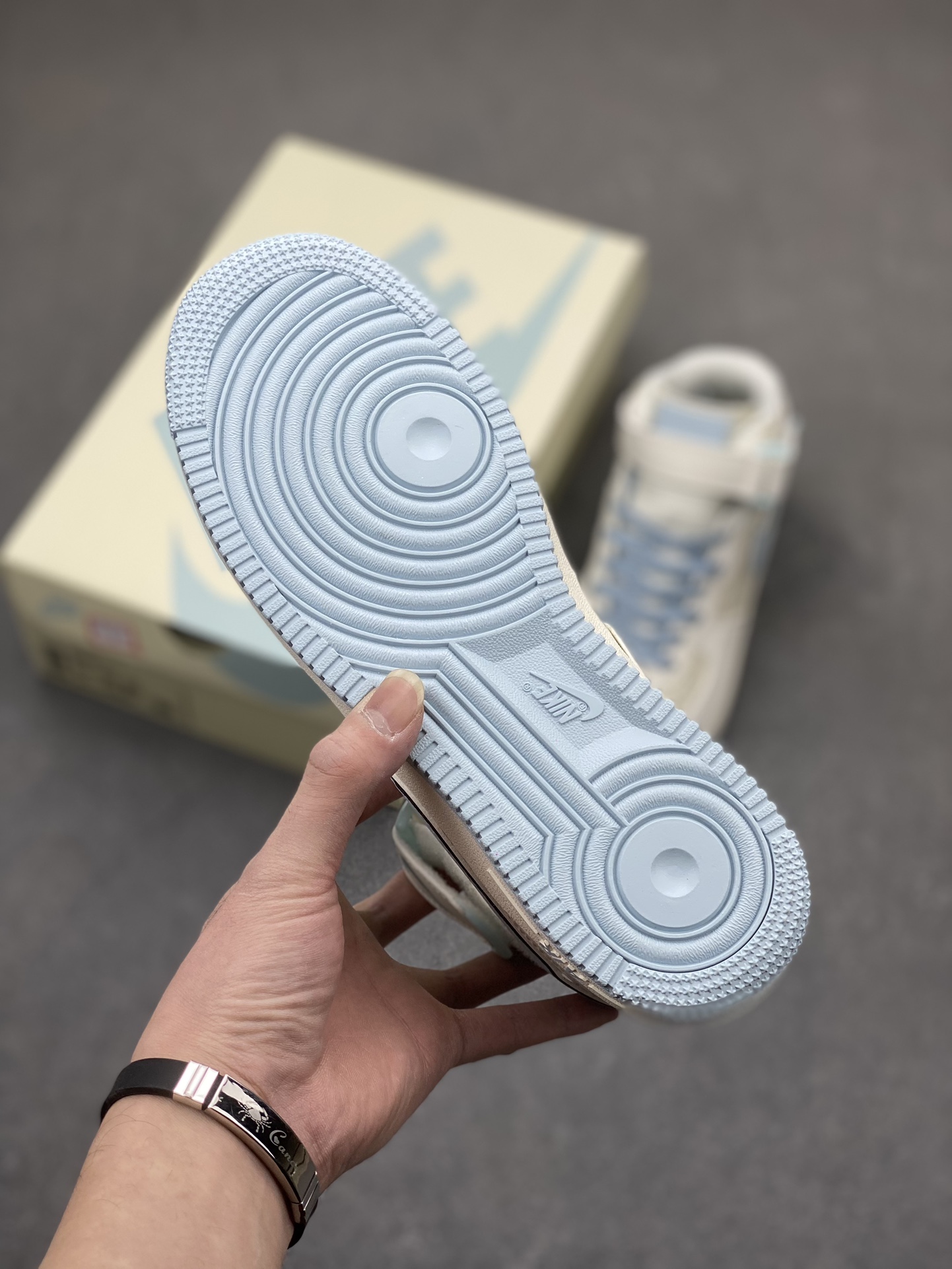 Nike Air Force 1 MID Ivory/Blue Custom Sneakers Limited Edition 7 i1705174761 2957 0