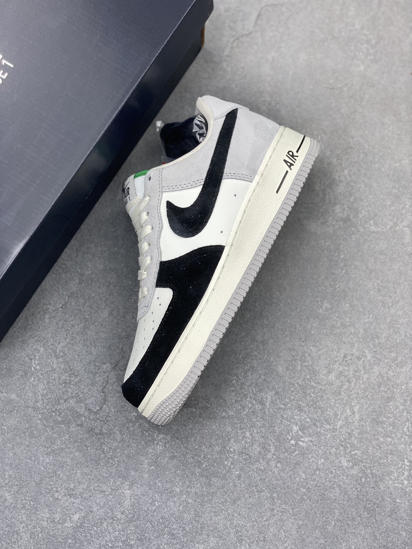Nike Air Force 1 Low '07 Black Grey Green Suede Sneakers 8 i1705695171 263 0