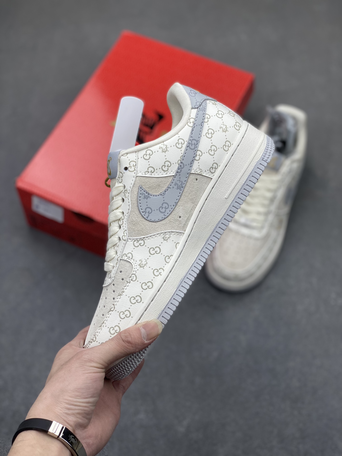 Nike Air Force 1 '07 Low 'Year of the Dragon' Limited Edition Sneakers 4 i1705784693 1366 0