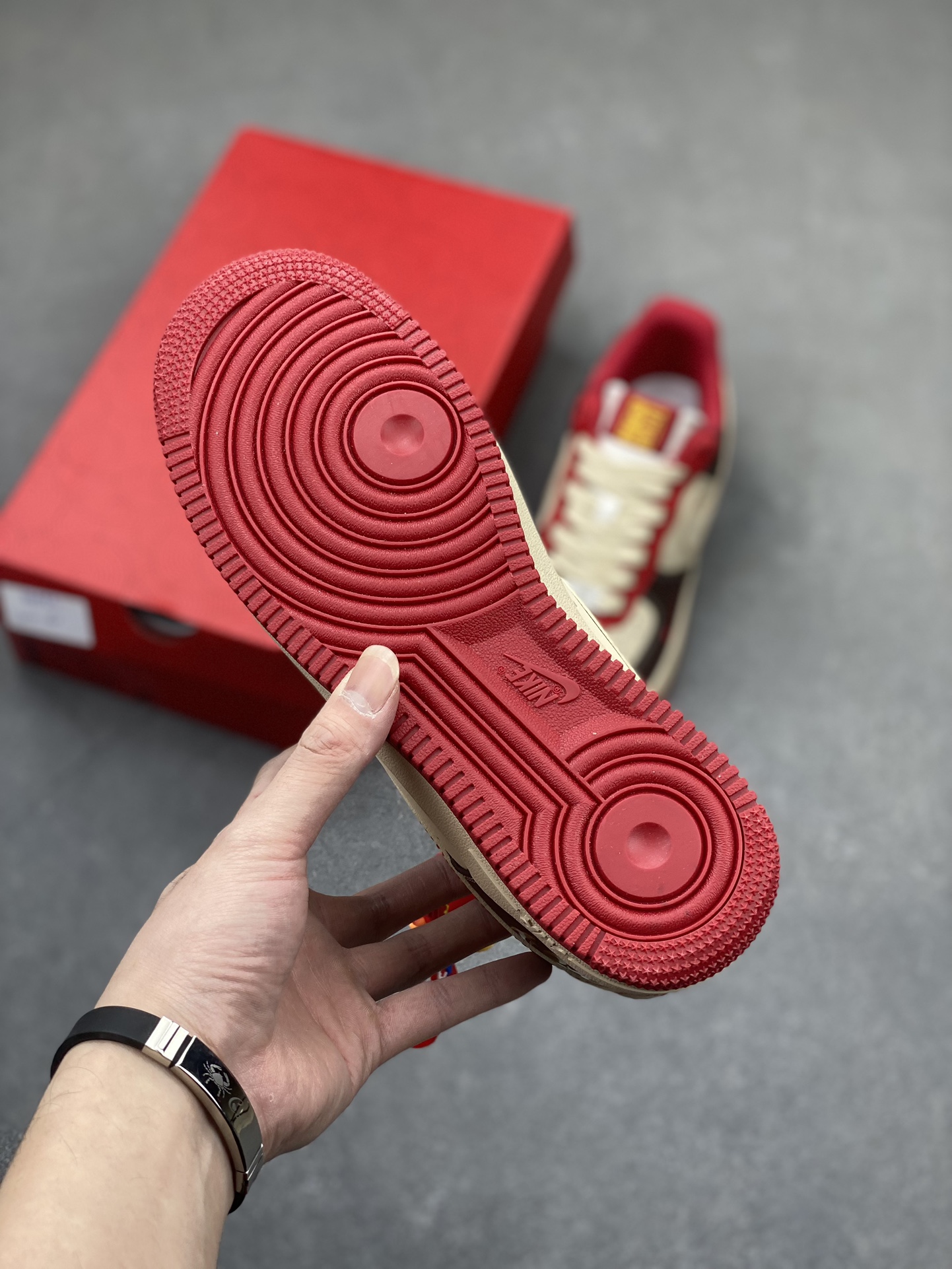 Nike Air Force 1 '07 Low 'Year of The Dragon' Limited Edition Sneakers 7 i1705784744 5877 0