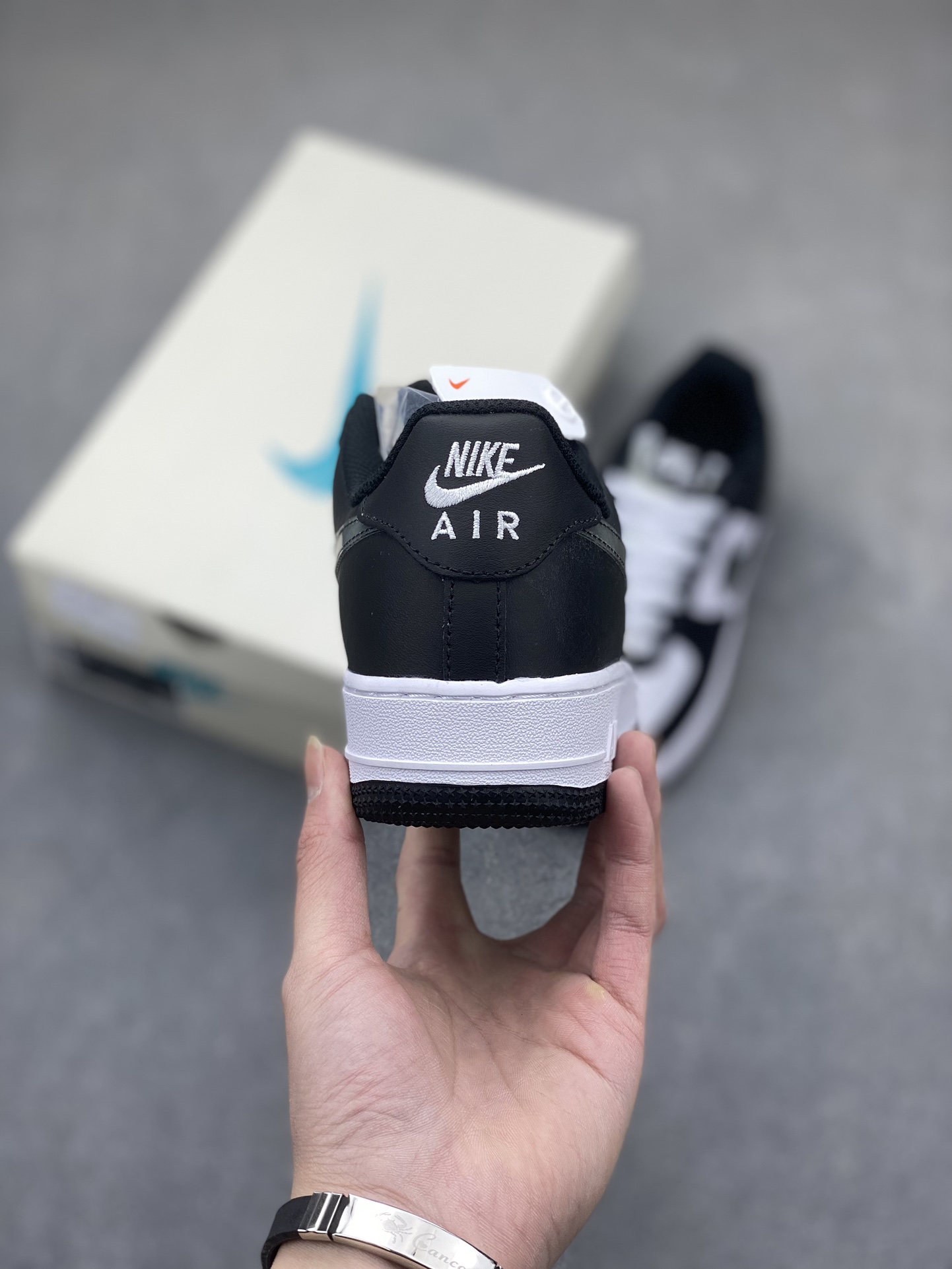 Nike Air Force 1 '07 Low White Black - Iconic Style, Modern Comfort 5 i1705967619 5234 0