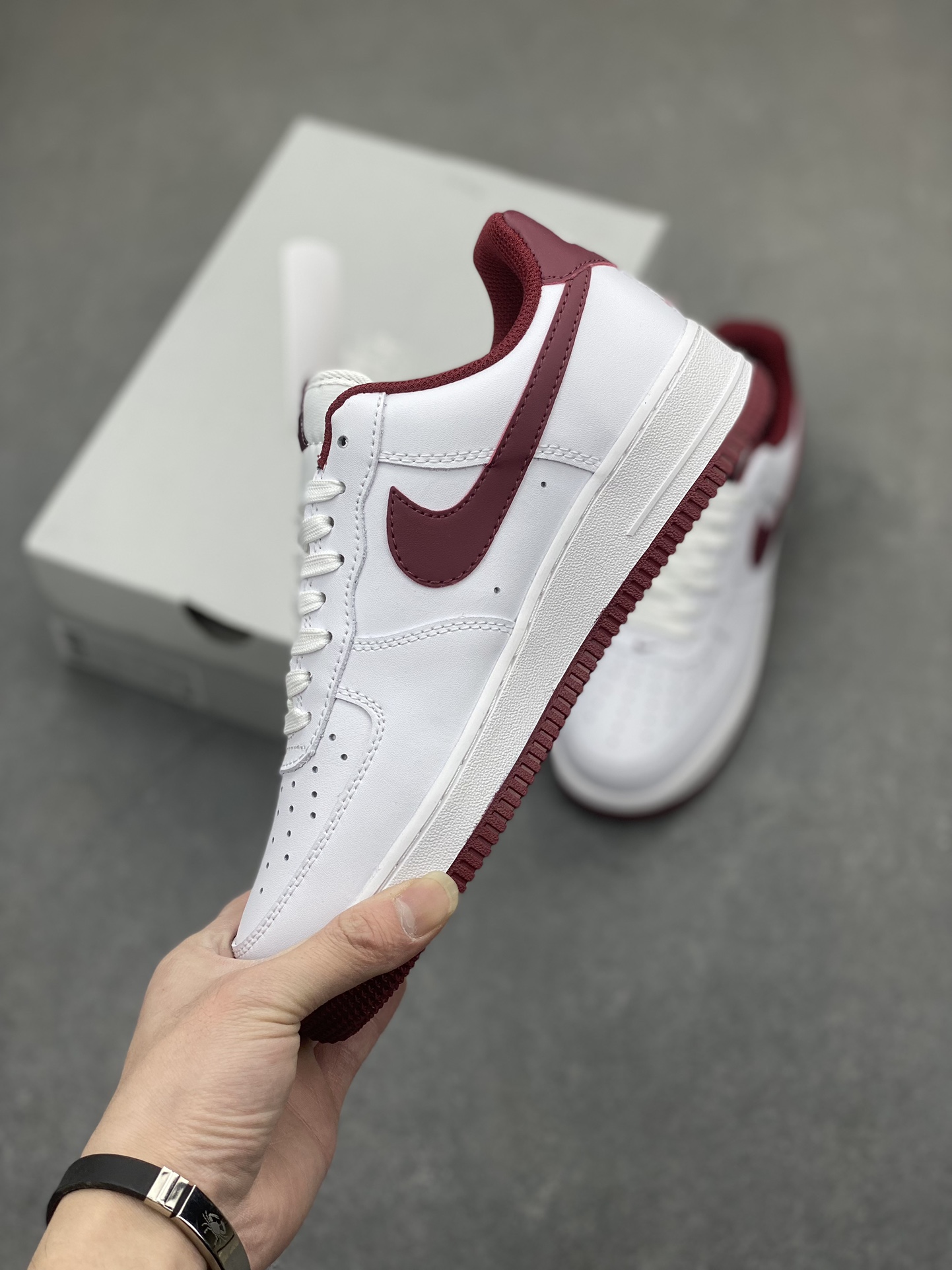 Nike Air Force 1 Low White Burgundy Casual Sneakers FV5948-105 4 i1705967743 888 1