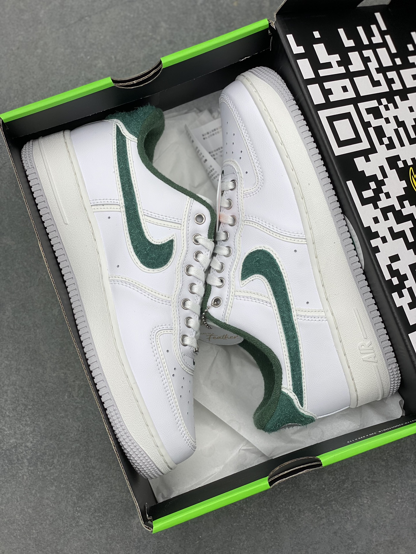 Division Street x Nike Air Force 1 '07 Low 'Ducks of a Feather' - White/Green 10 i1706127865 1215 0