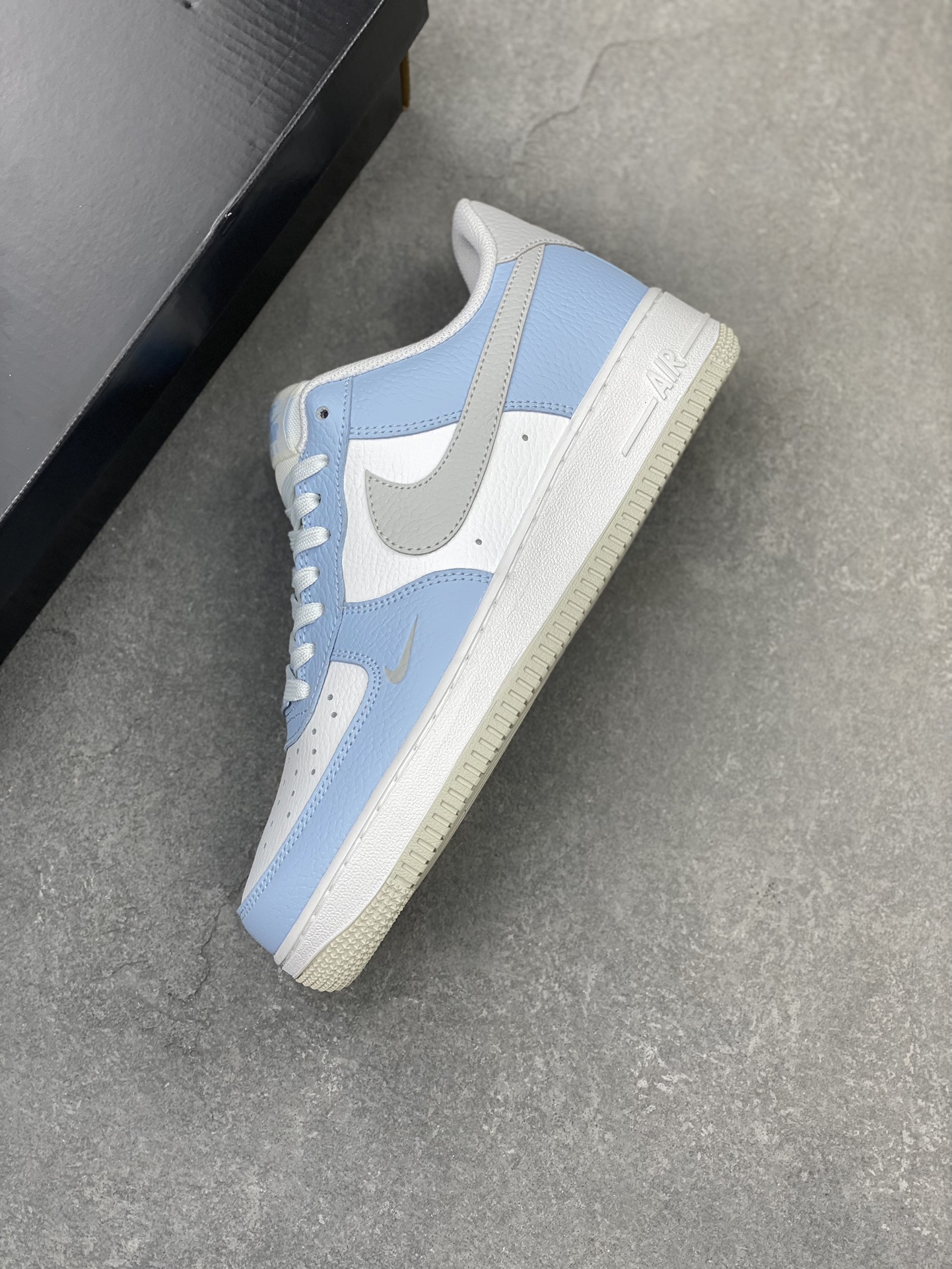 Nike Air Force 1 '07 Low White Blue Grey Casual Sneakers HF0022-400 8 i1706216943 1274 0