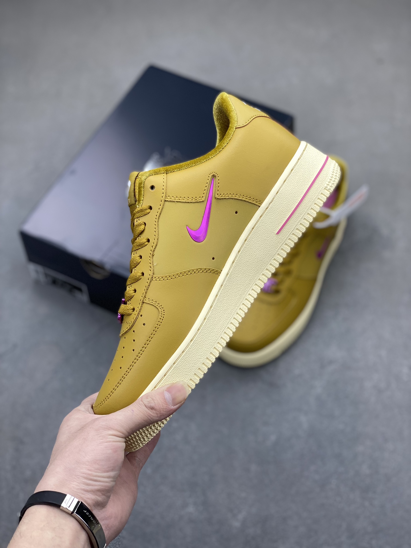 Nike Air Force 1 '07 Low FB8251-700 Casual Sneakers - Versatile & Comfortable 4 i1709231696 4732 5