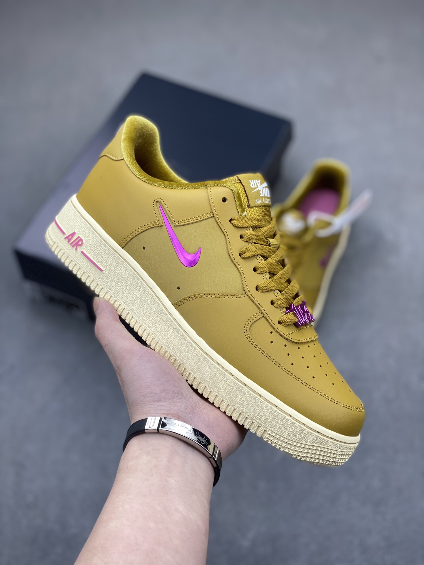 Nike Air Force 1 '07 Low FB8251-700 Casual Sneakers - Versatile & Comfortable 2 i1709231696 5095 4