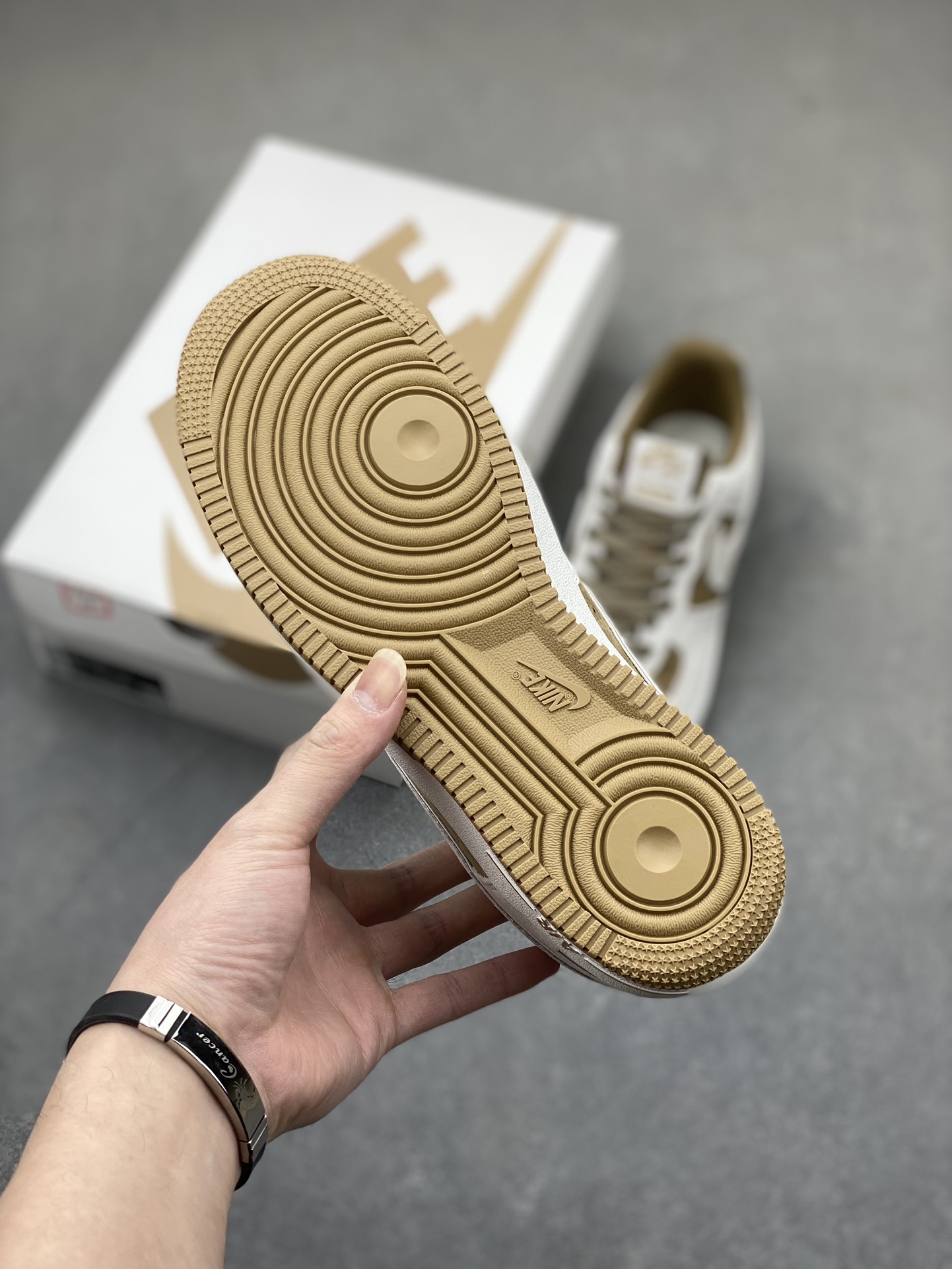 Nike Air Force 1 '07 Low SupremeME2392-101 7 i1709841817 4160 1