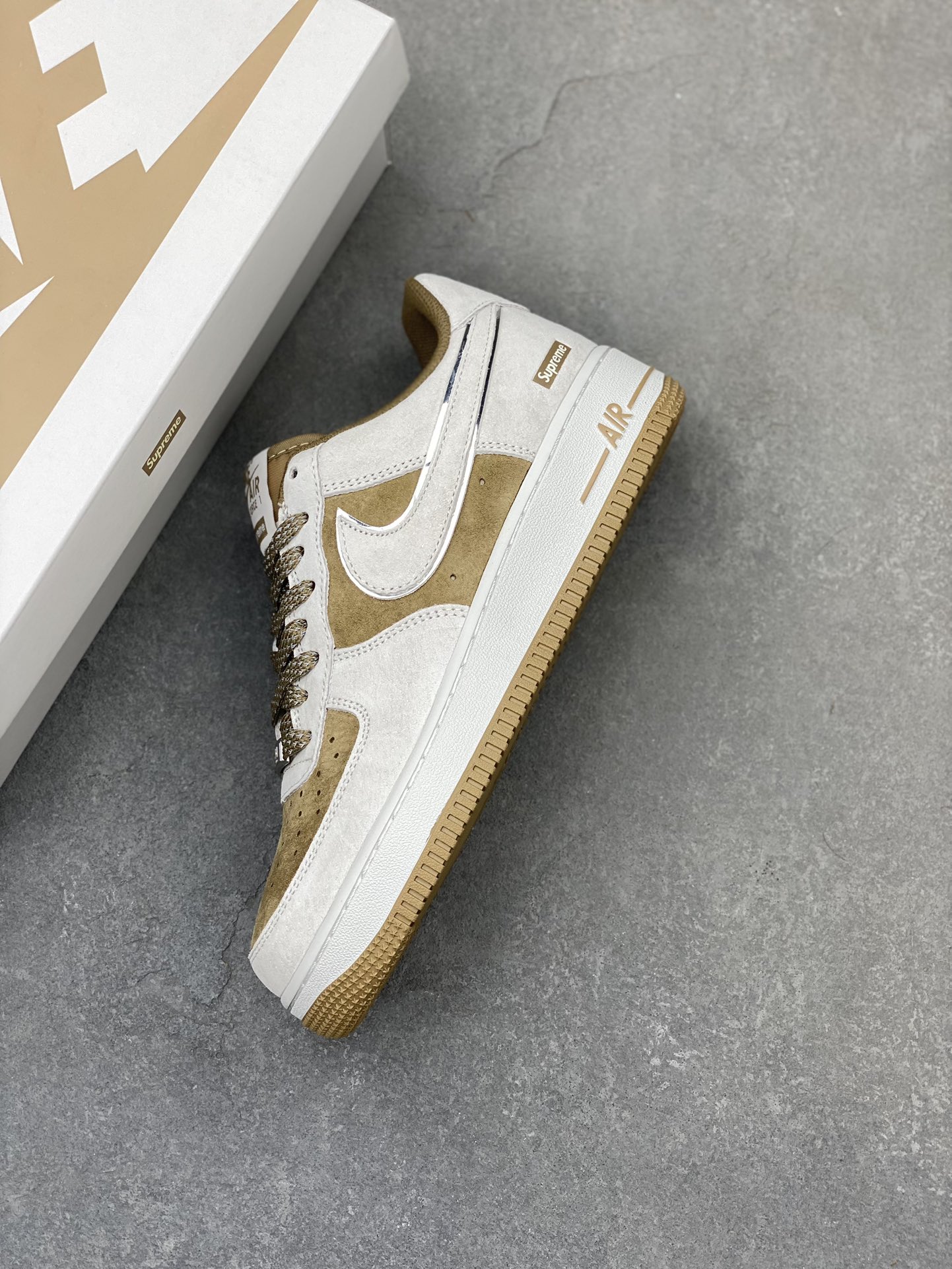 Nike Air Force 1 '07 Low SupremeME2392-101 8 i1709841817 5144 7