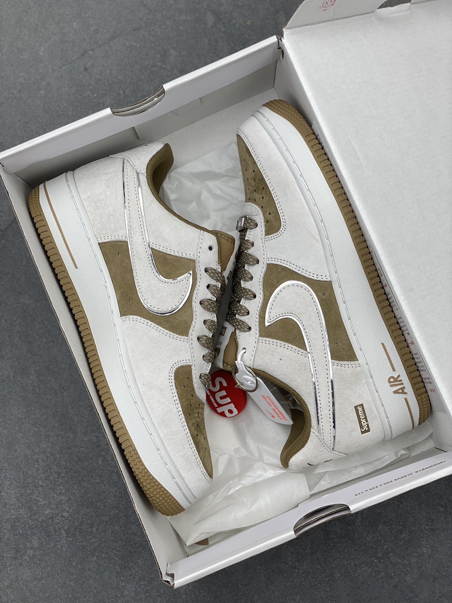 Nike Air Force 1 '07 Low SupremeME2392-101 10 i1709841817 8007 0