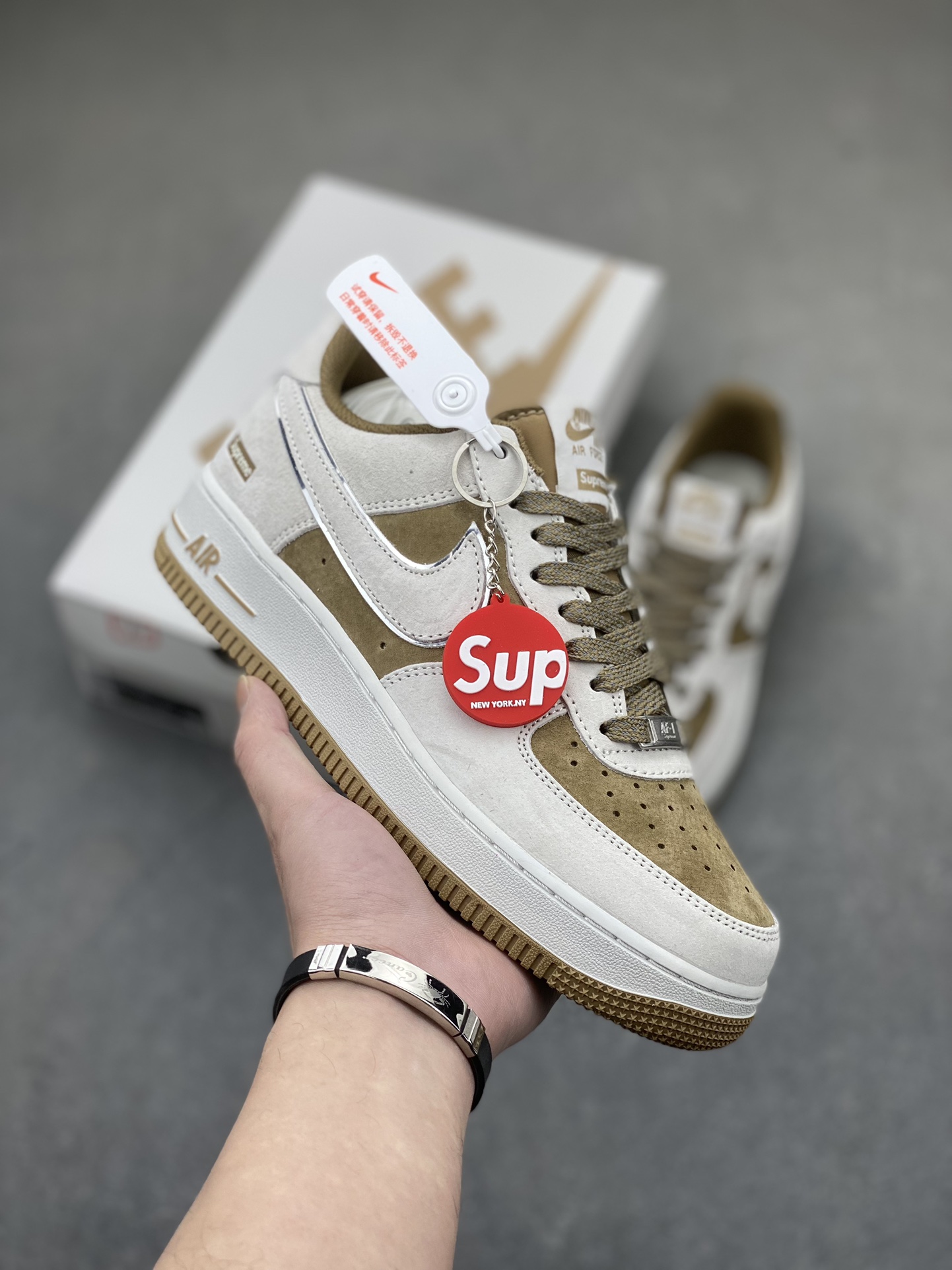 Nike Air Force 1 '07 Low SupremeME2392-101 2 i1709841817 9387 3