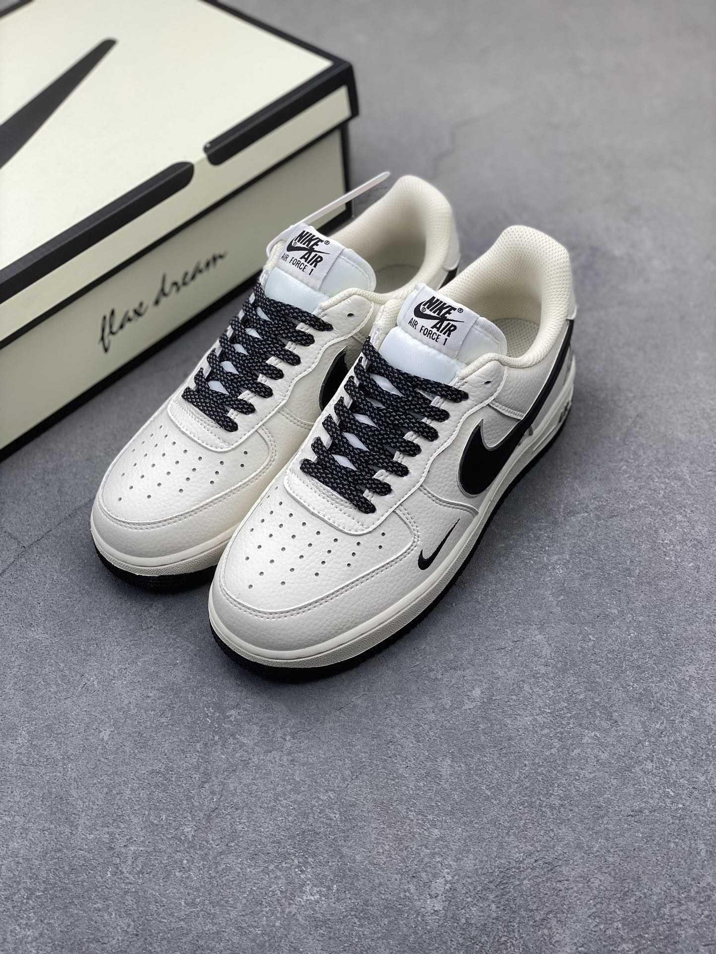 Nike Air Force 1 Low '07 'Dream' White/Black Sneakers - Limited Edition 9 i1710361735 3686 3