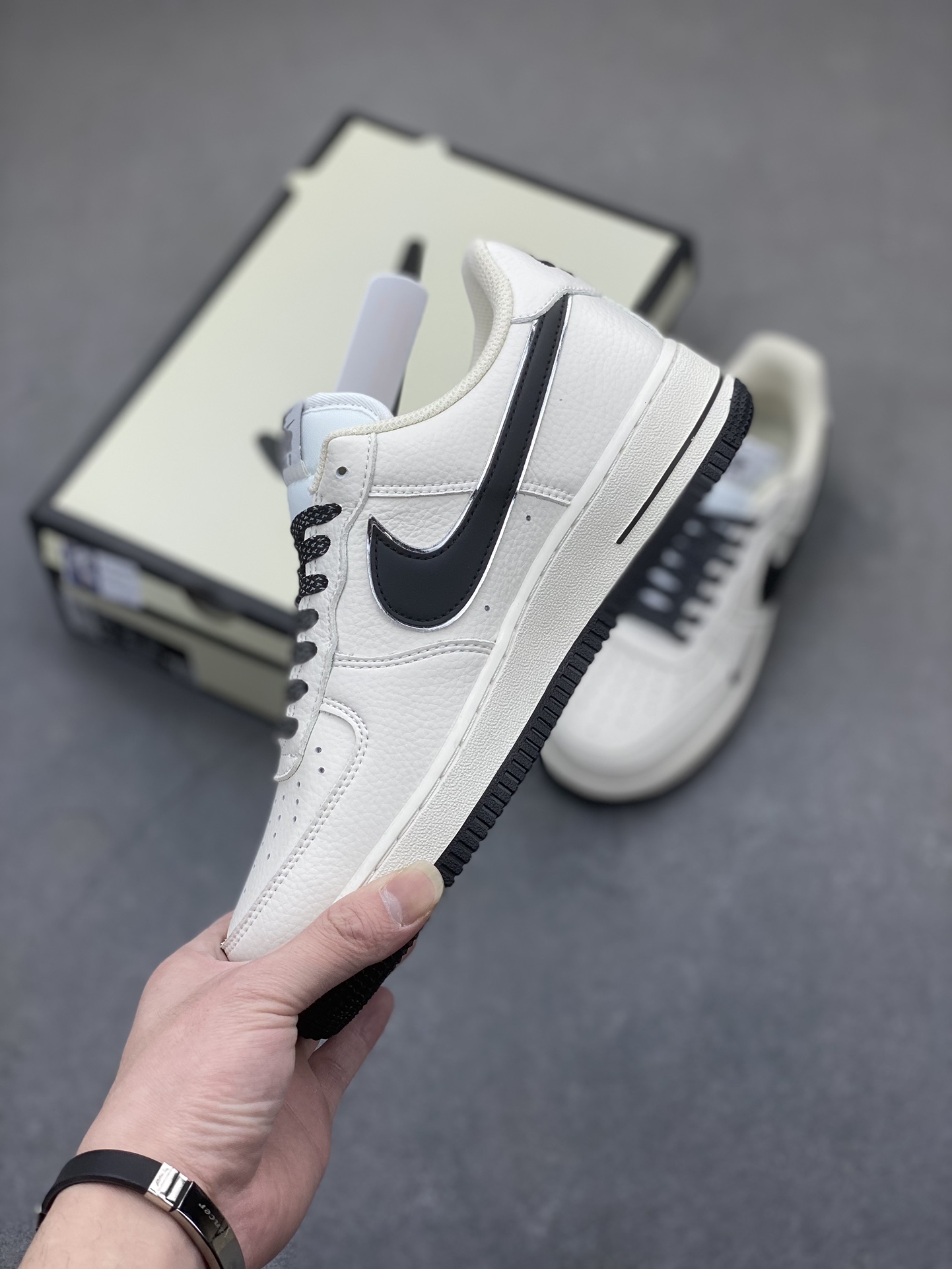 Nike Air Force 1 Low '07 'Dream' White/Black Sneakers - Limited Edition 4 i1710361735 4346 5