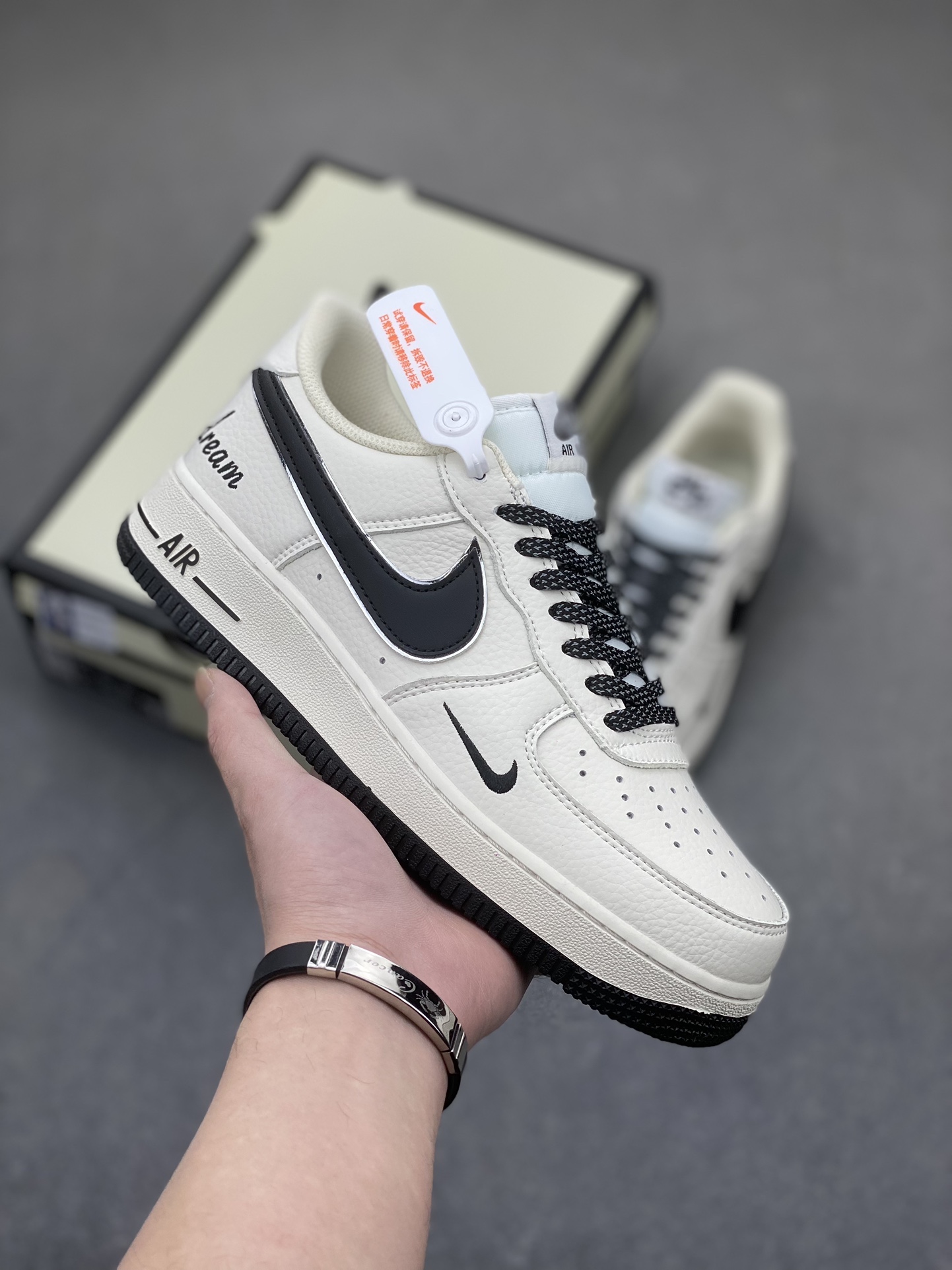 Nike Air Force 1 Low '07 'Dream' White/Black Sneakers - Limited Edition 2 i1710361735 9602 4