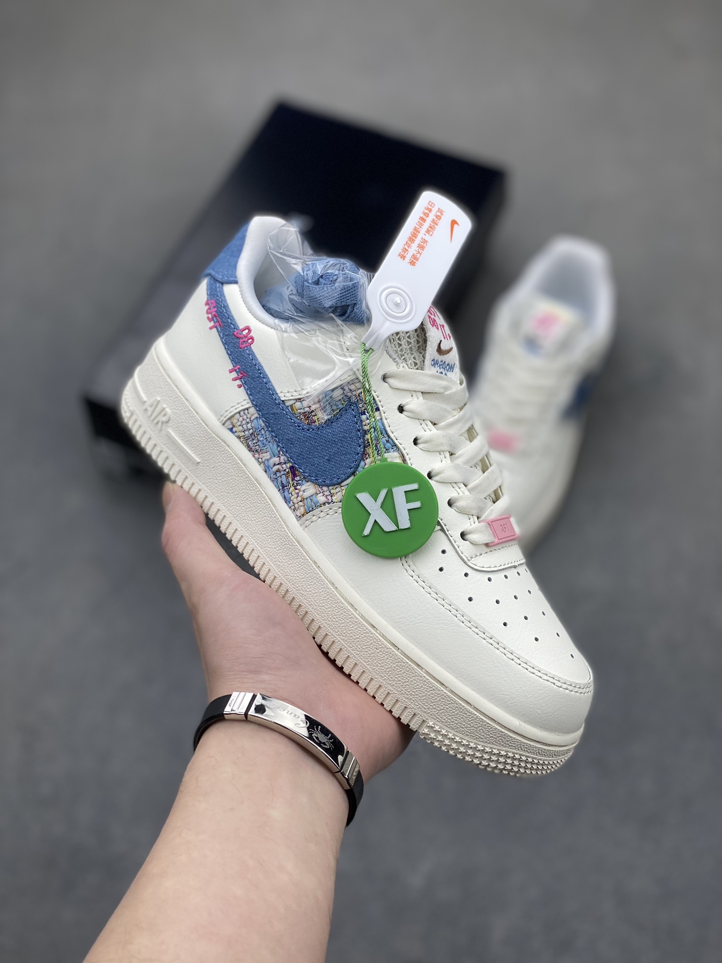 NK Air Force 1 Low 'Just Do It' Sneakers - Chanel-Inspired, Low-Top Style 2 i1710362956 1368 1