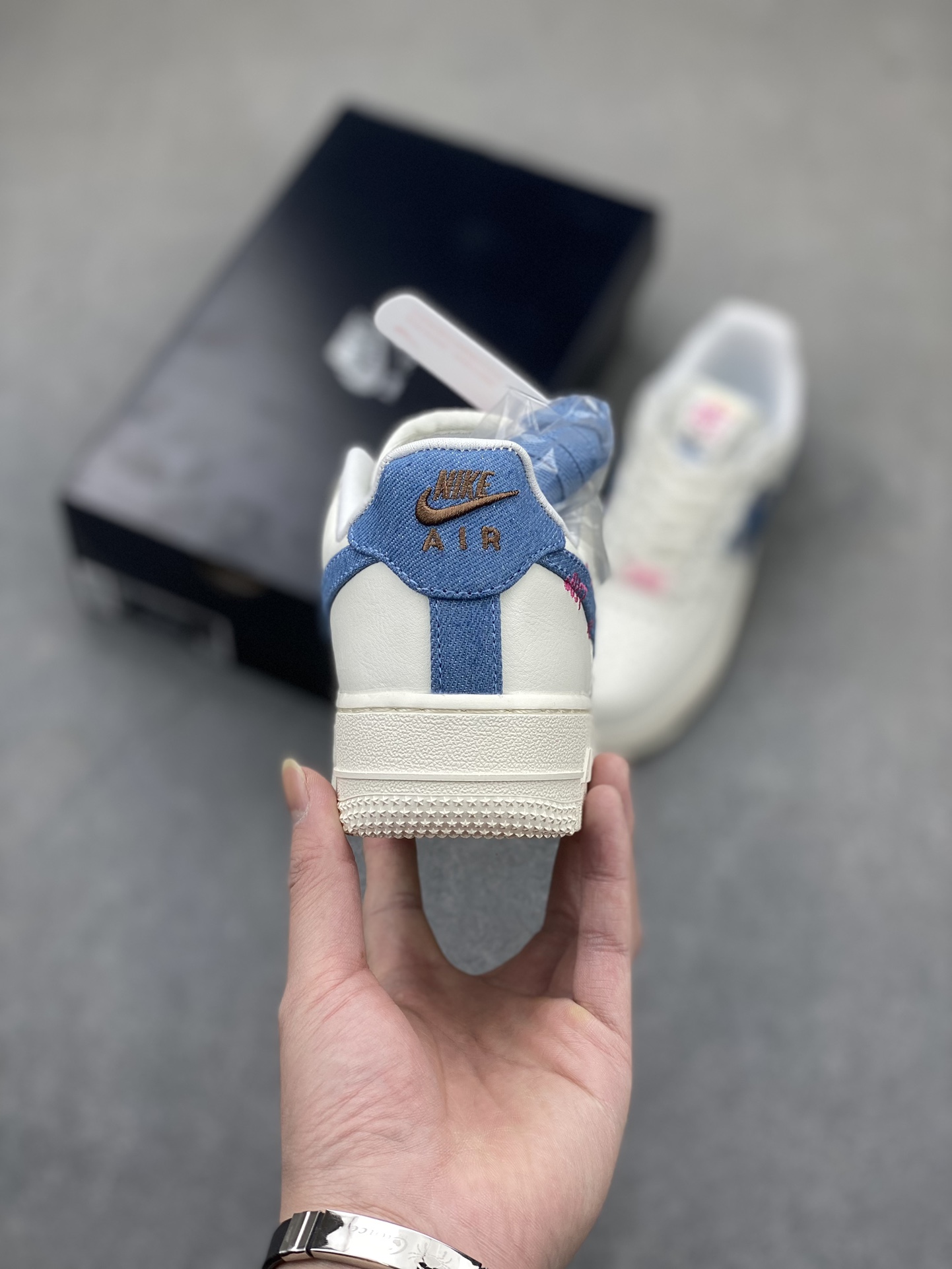 NK Air Force 1 Low 'Just Do It' Sneakers - Chanel-Inspired, Low-Top Style 5 i1710362956 4138 6