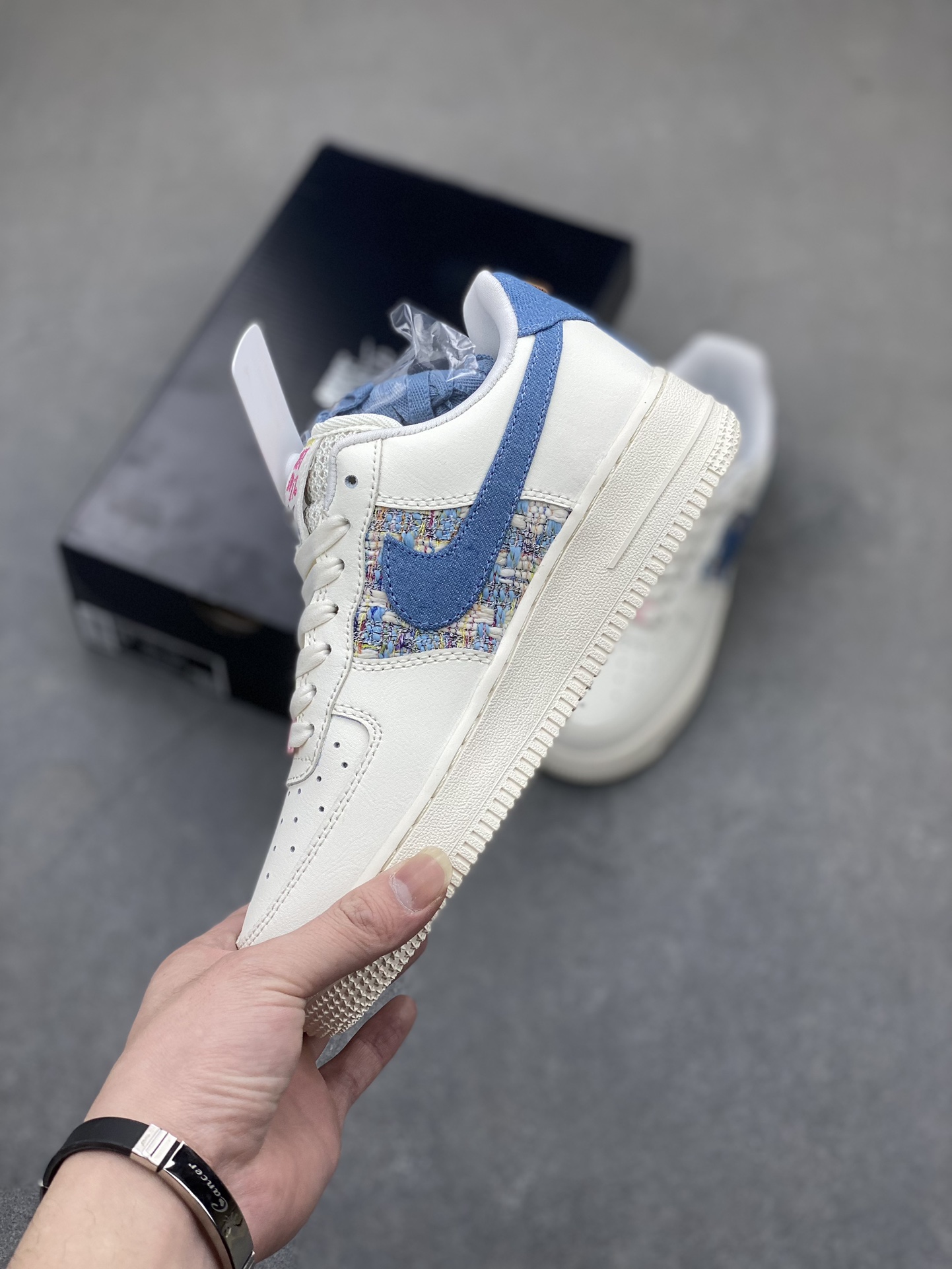 NK Air Force 1 Low 'Just Do It' Sneakers - Chanel-Inspired, Low-Top Style 4 i1710362956 8982 5