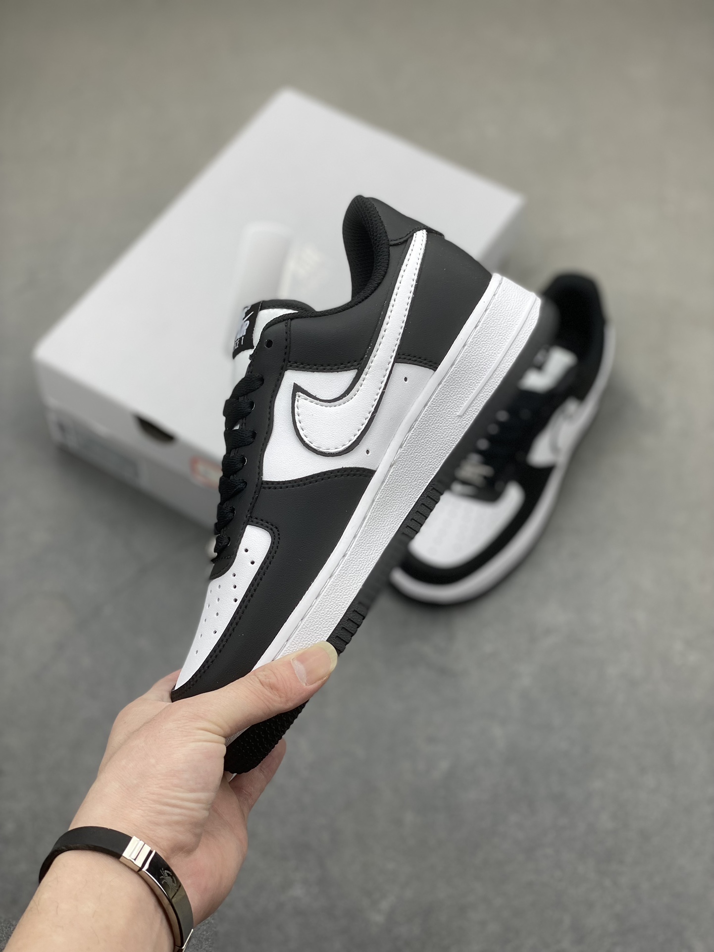 Nike Air Force 1 '07 Low Panda Black White Sneakers DV0788-001 4 i1710514105 6541 3