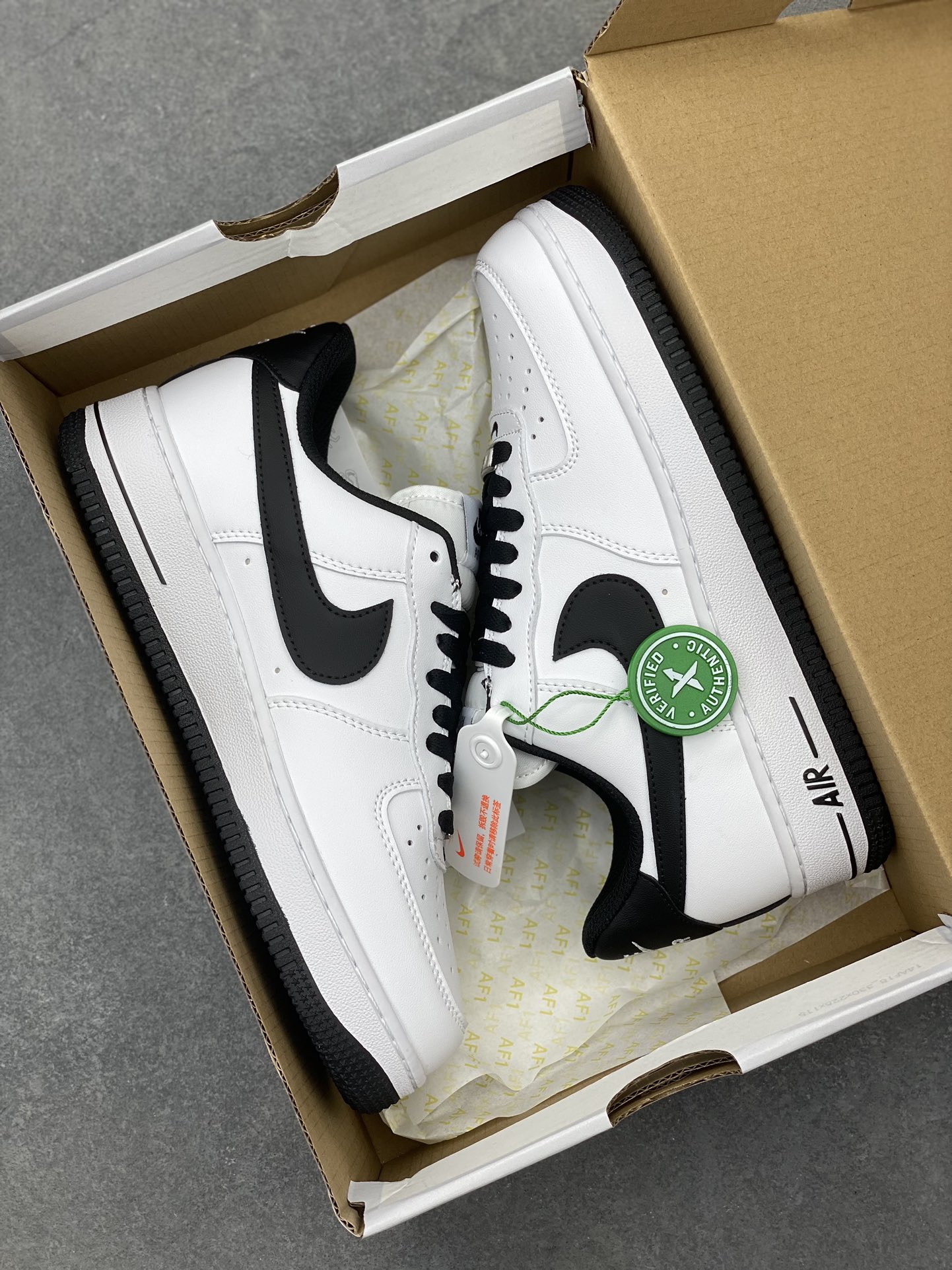 Nike Air Force 1 Low White Black - Classic Style, Modern Comfort 10 i1710616625 9520 0