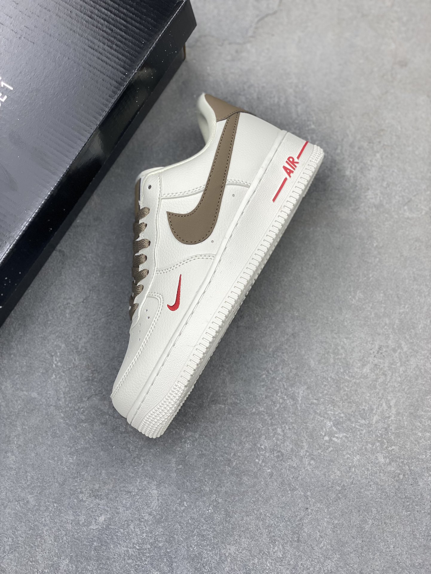 Nike Air Force 1 Low '' Casual Sneakers - Premium Comfort and Style 8 i1710616723 9803 1