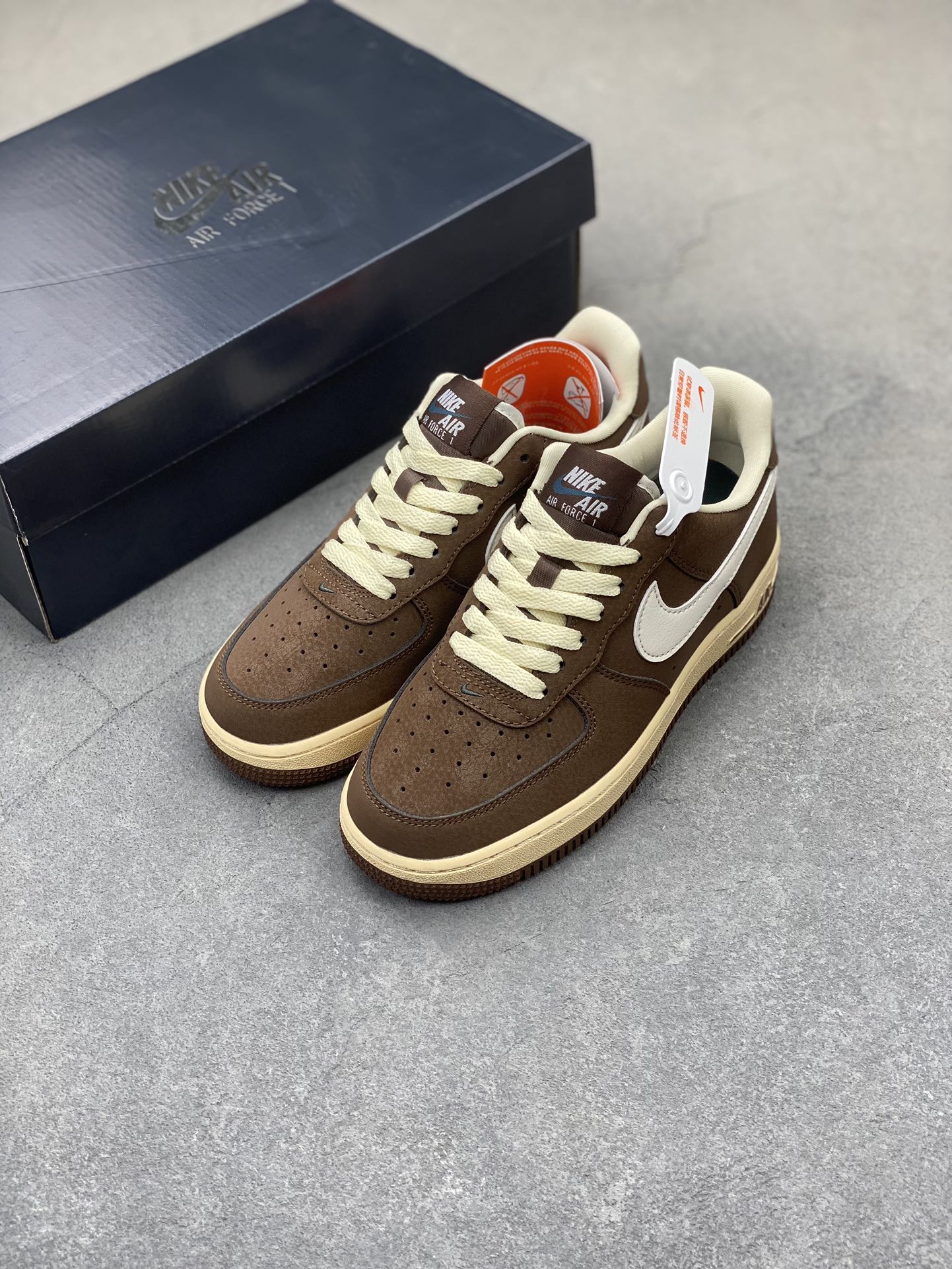 Nike Air Force 1 '07 Low Chocolate Brown/White Casual Sneakers FZ3592-259 9 i1710709840 2335 3