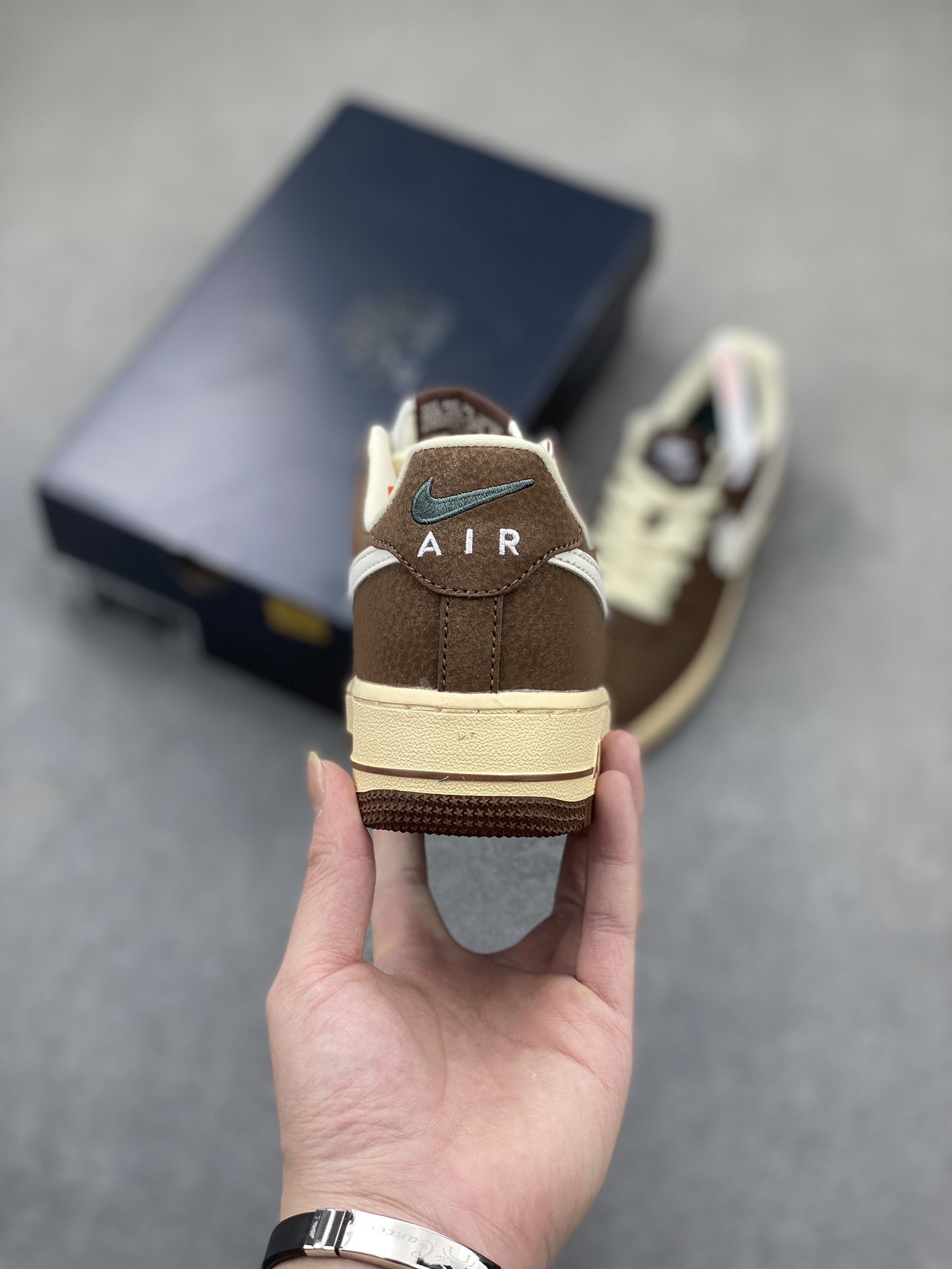 Nike Air Force 1 '07 Low Chocolate Brown/White Casual Sneakers FZ3592-259 5 i1710709840 3109 4