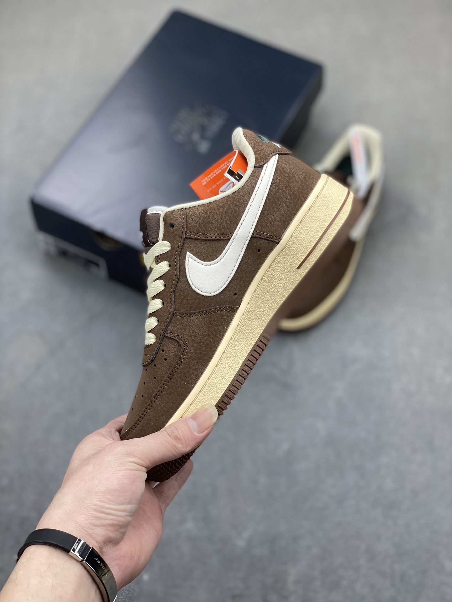 Nike Air Force 1 '07 Low Chocolate Brown/White Casual Sneakers FZ3592-259 4 i1710709840 9394 1