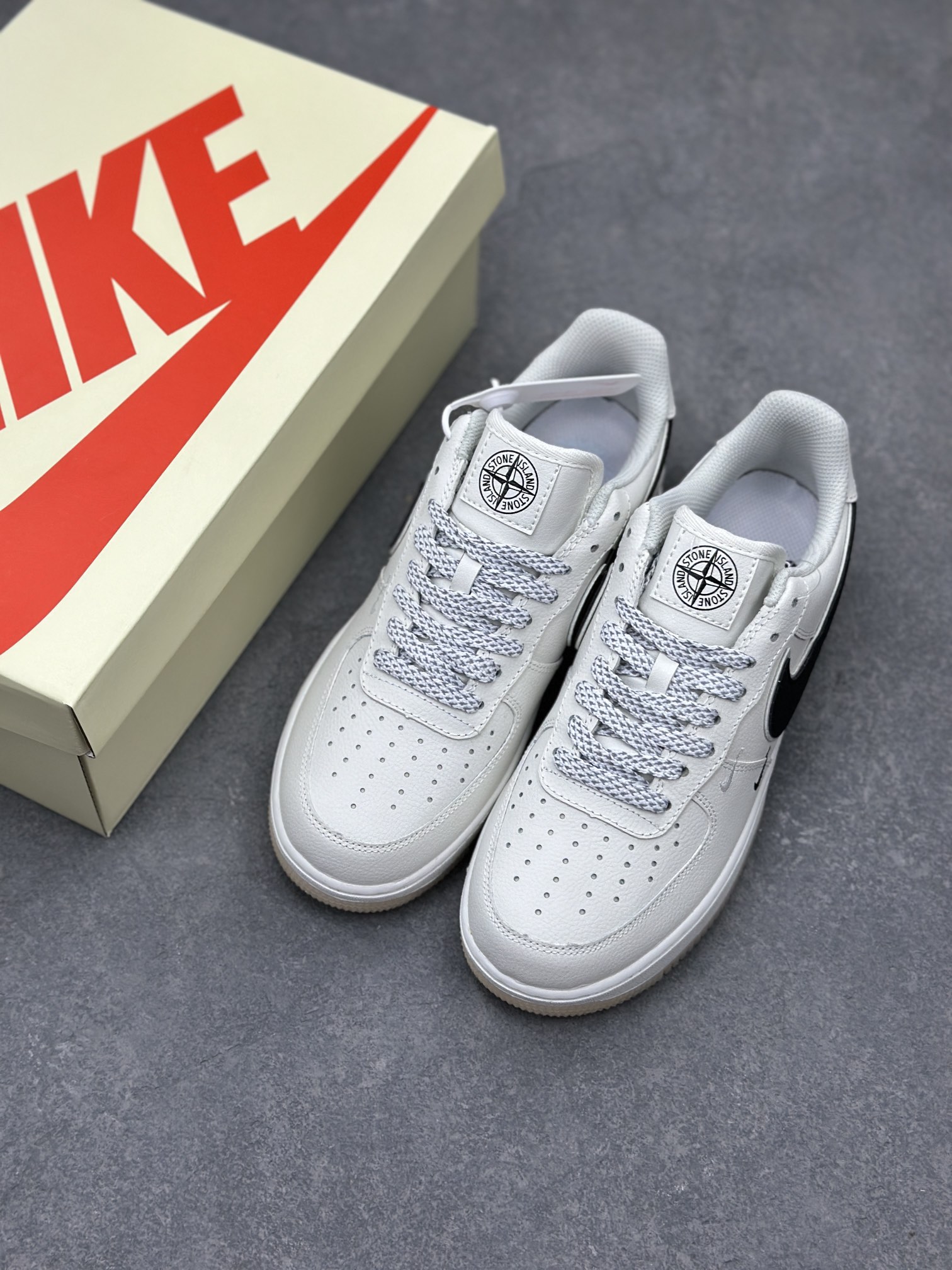 Nike Air Force 1 Low Stone Island White and Black Sneakers 9 i1710781950 2654 1