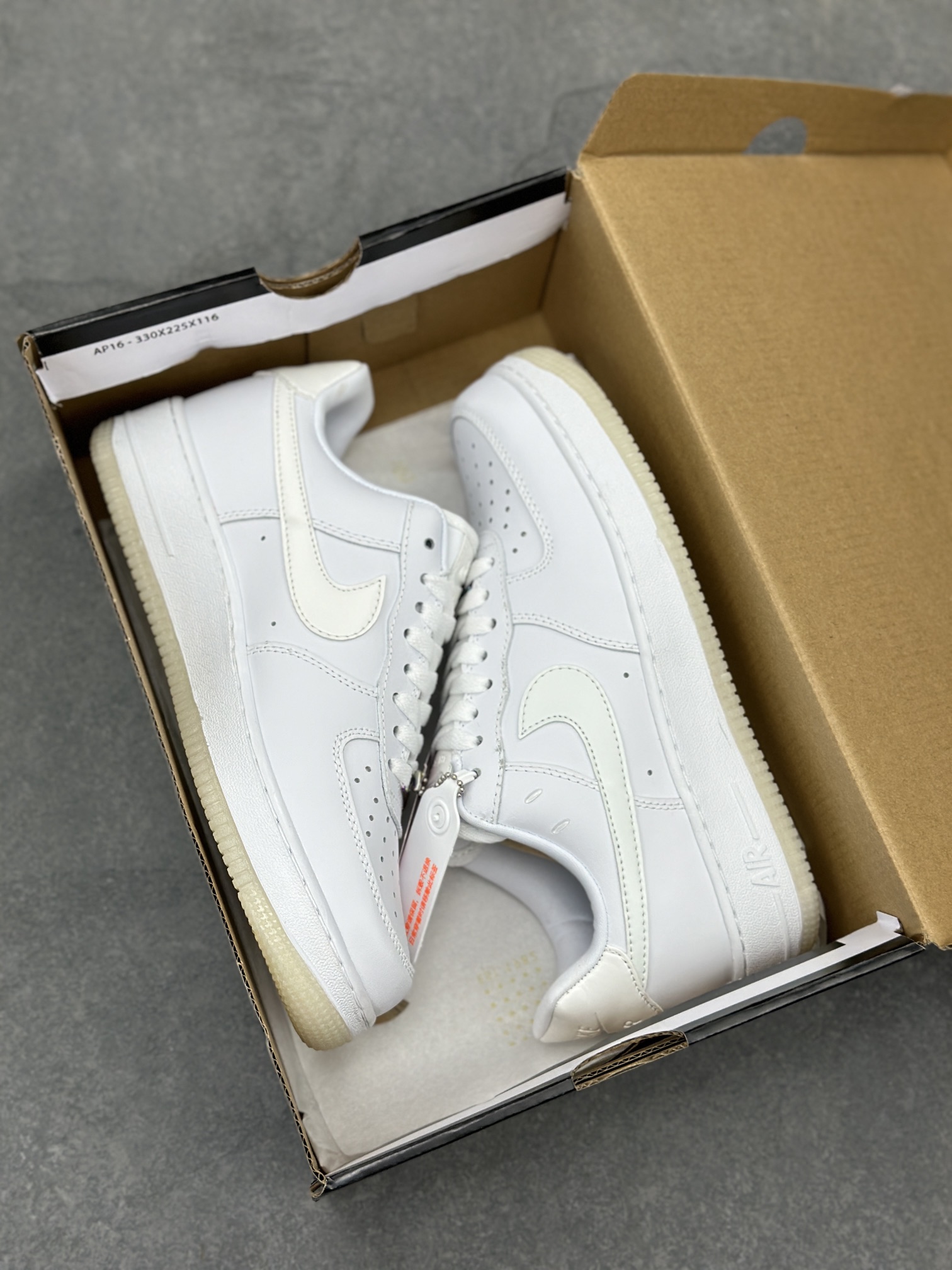 Nike Air Force 1 '07 Low White UV Reactive, Classic Style and Comfort 10 i1710782264 3243 1