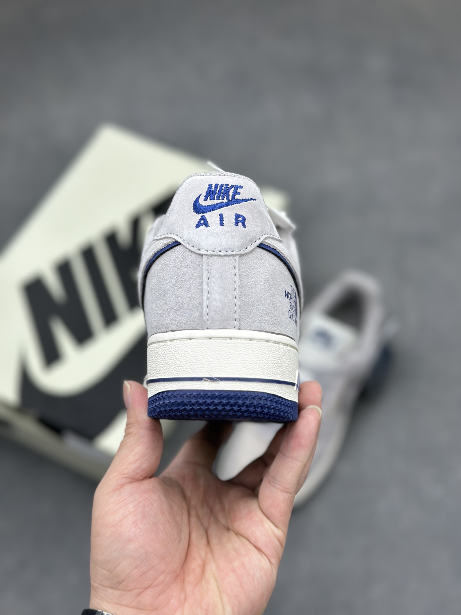 Nike Air Force 1 '07 Low The North Face Collab Sneakers - Limited Edition 5 i1710782440 9254 0