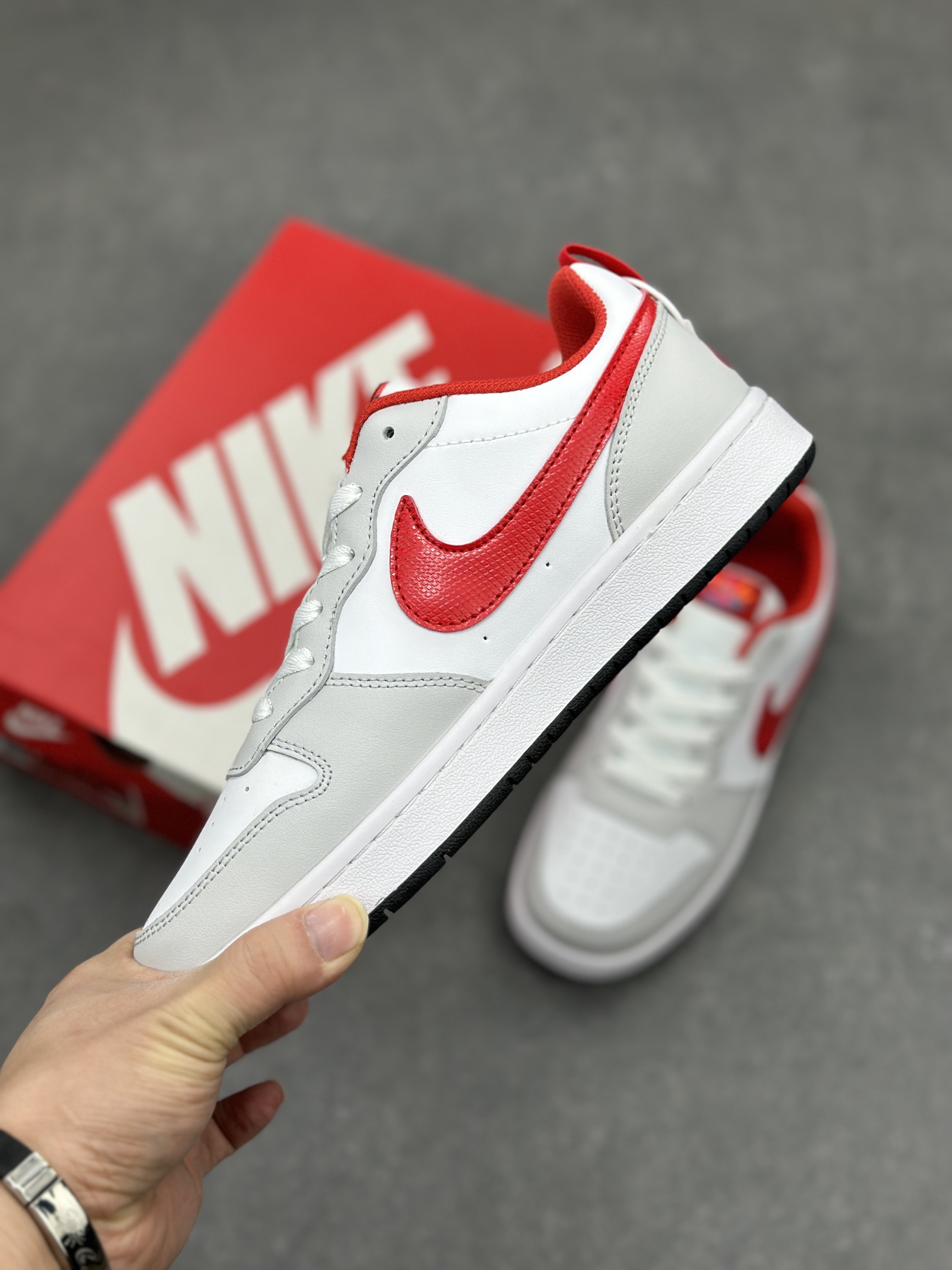 Nike Court Borough Low-Top Sneakers - Breathable Comfort and Classic Style 4 i1710785243 8520 1