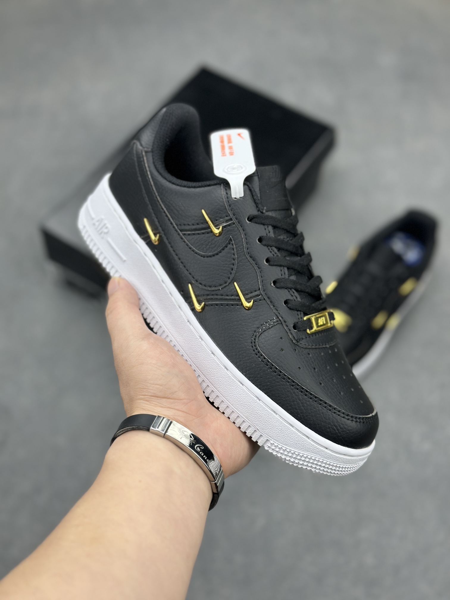 Nike Air Force 1 Low Black Metallic Gold - Classic Style, Modern Comfort 2 i1710785375 3845 4