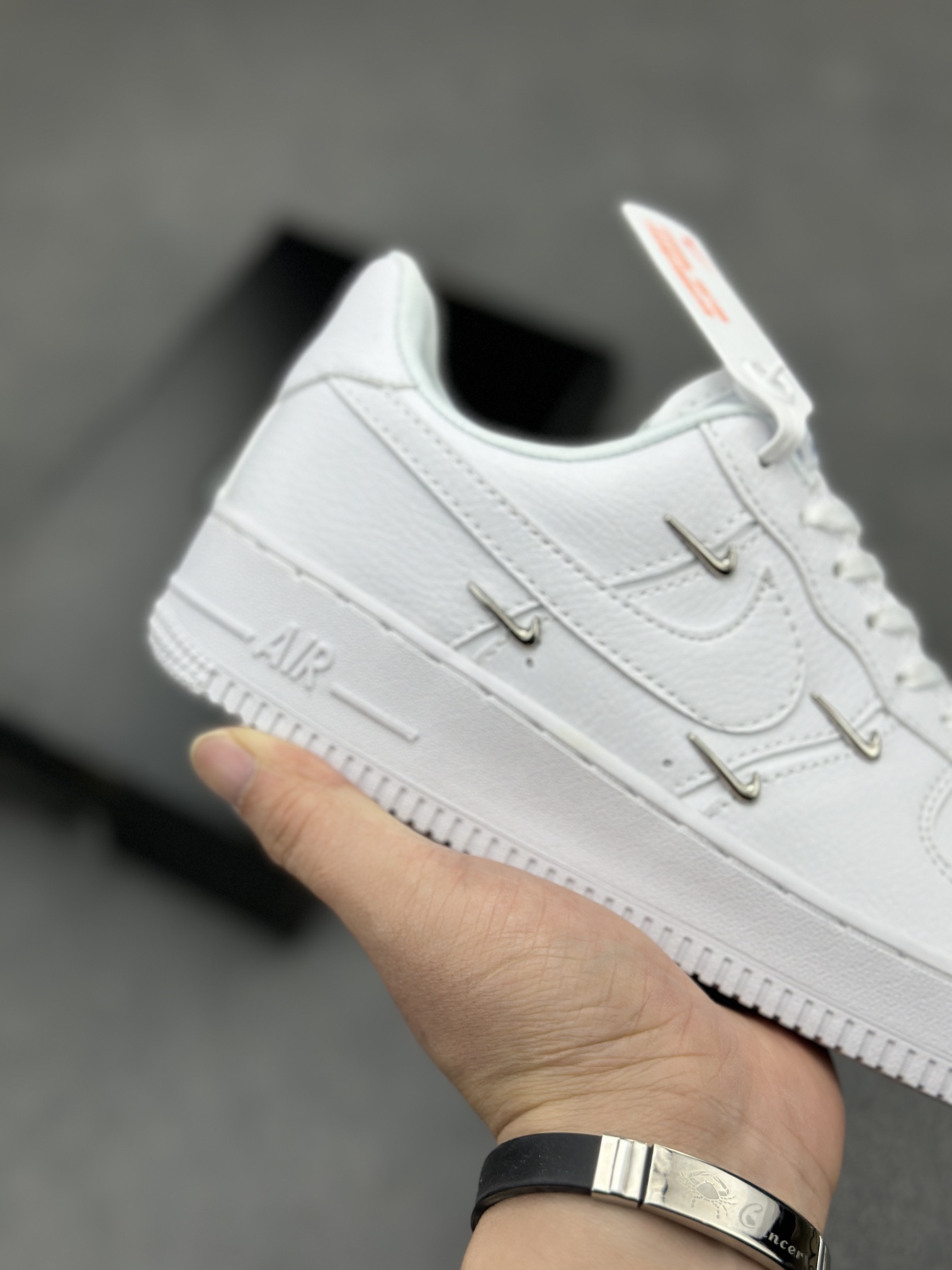 Nike Air Force 1 Low: Classic White Sneakers with Unique Pin Detailing and Comfort 6 i1710785663 7525 4