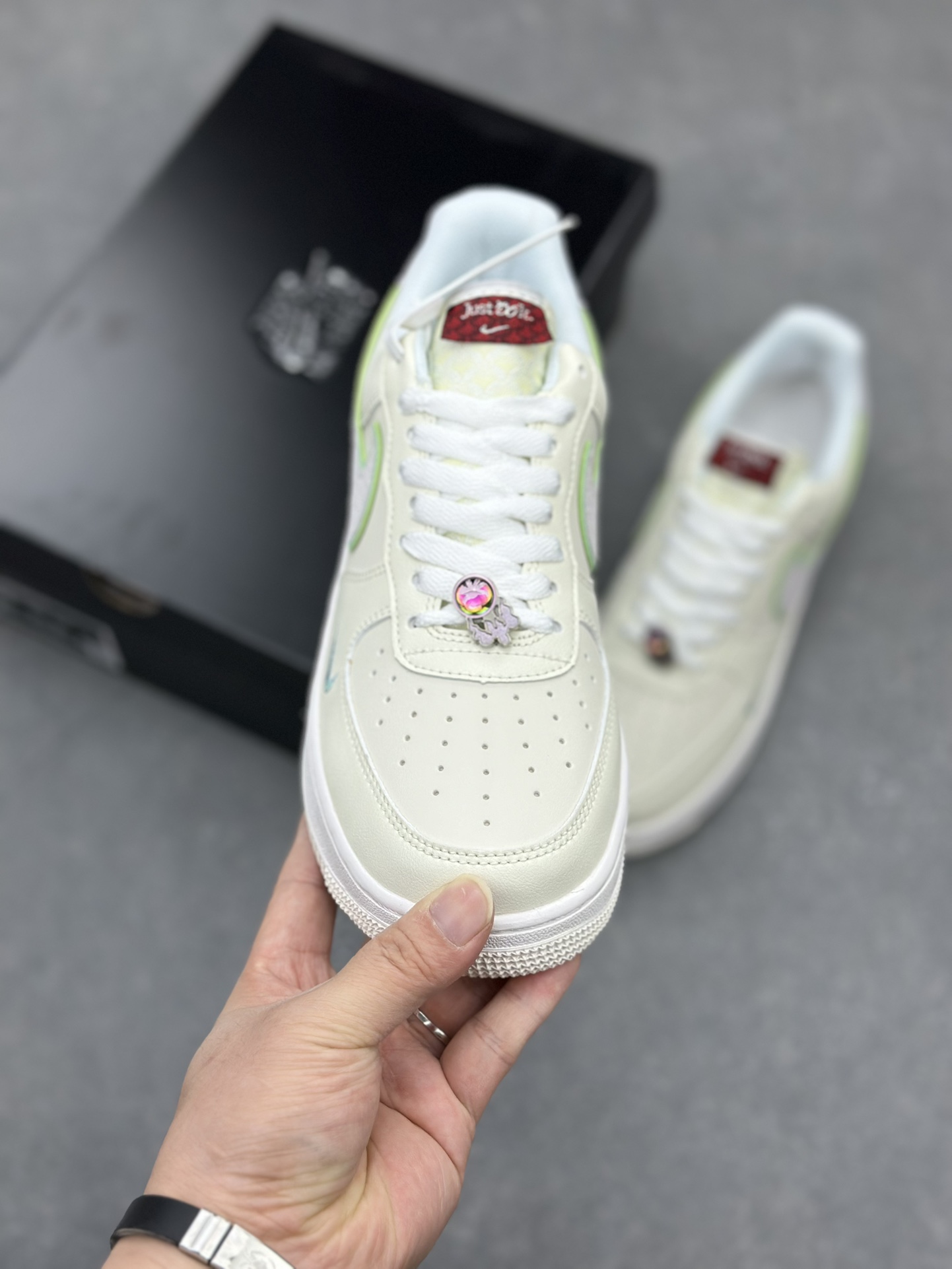 Nike Air Force 1 Low Dragon Year Casual Sneakers FZ5052-131 Limited Edition 4 i1710786048 2460 5