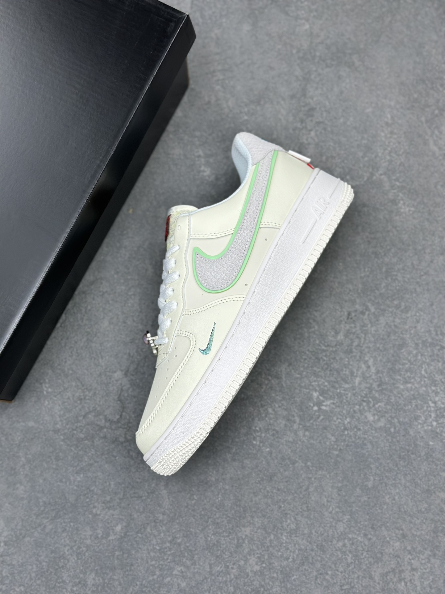 Nike Air Force 1 Low Dragon Year Casual Sneakers FZ5052-131 Limited Edition 8 i1710786048 4658 0