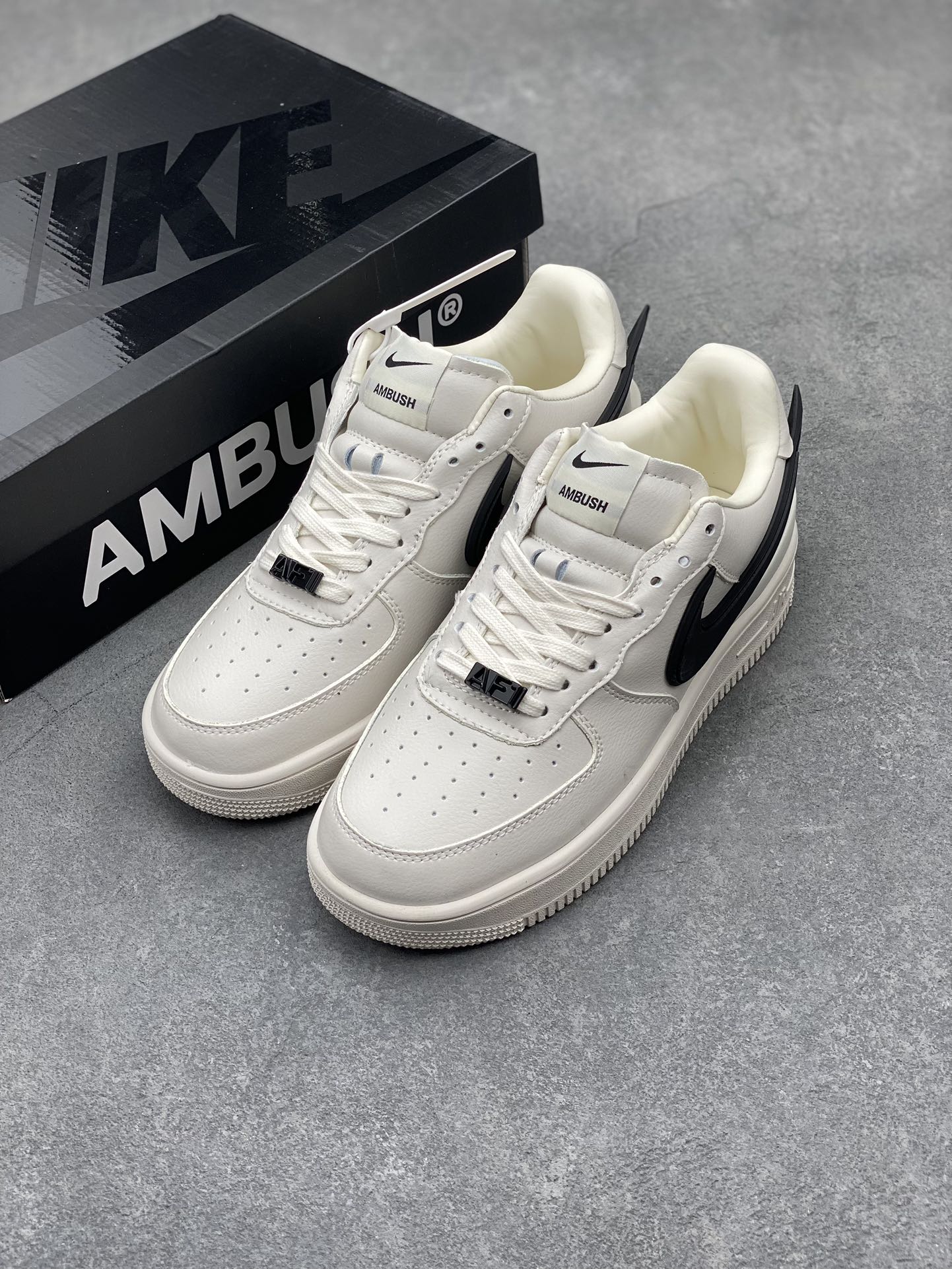 AMBUSH x Nike Air Force 1 Low Black White Sneakers DV3464-002 9 i1711055644 2193 2