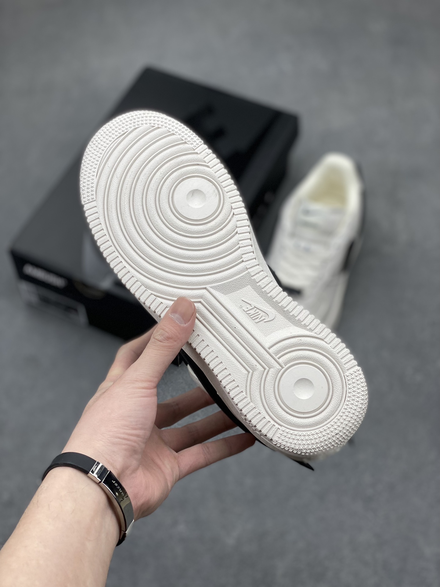 AMBUSH x Nike Air Force 1 Low Black White Sneakers DV3464-002 7 i1711055644 5468 0