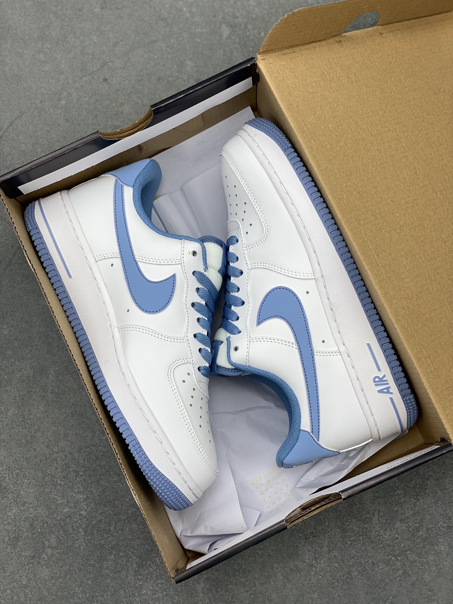 Nike Air Force 1 Low 'University Blue' Classic Comfort & Style 10 i1711055896 2900 7