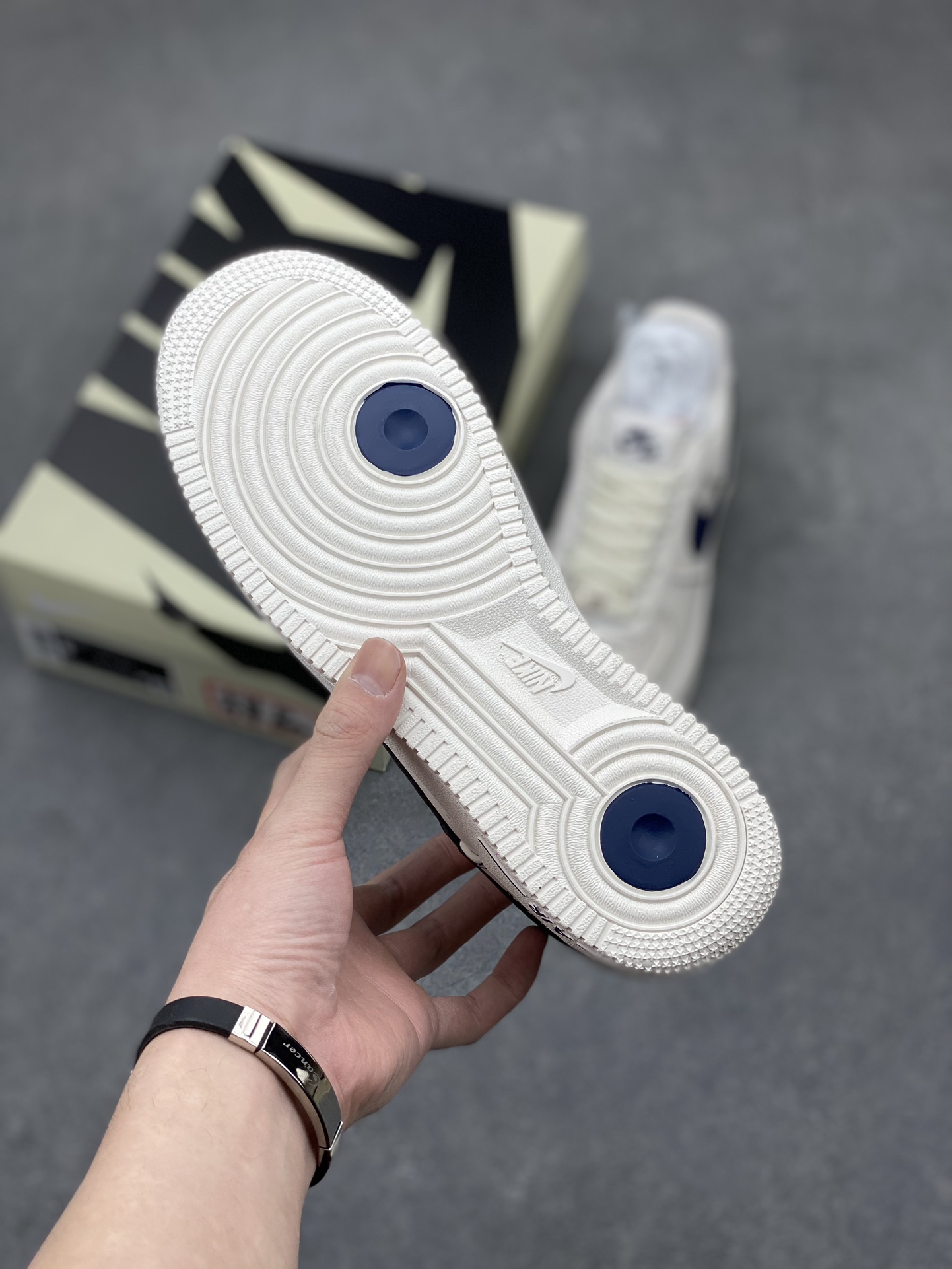 Vlone x Nike Air Force 1 '07 Low Deep Blue Casual Shoes - Limited Edition 7 i1711057109 5894 7