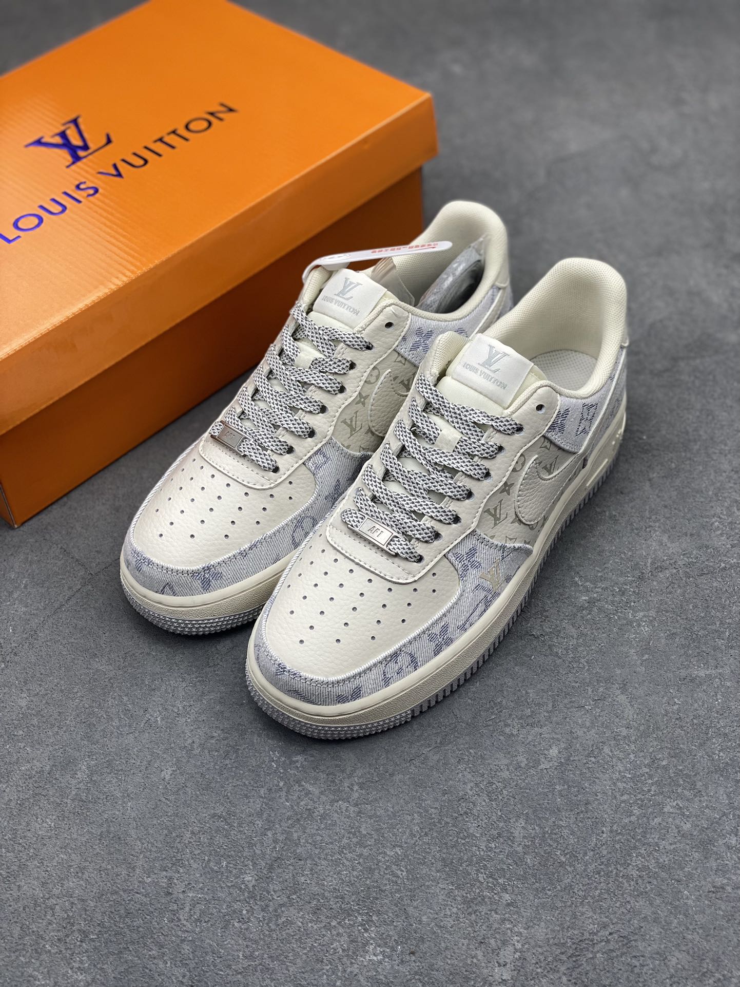Nike Air Force 1 '07 Low Louis Vuitton Collab Sneakers - Limited Edition 9 i1711173189 1990 7