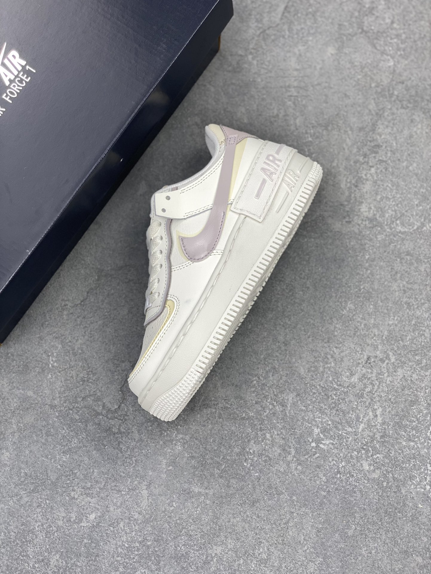 Nike Air Force 1 Shadow Women's Sneakers Lightweight Comfortable Shoes 8 i1711174520 1230 2