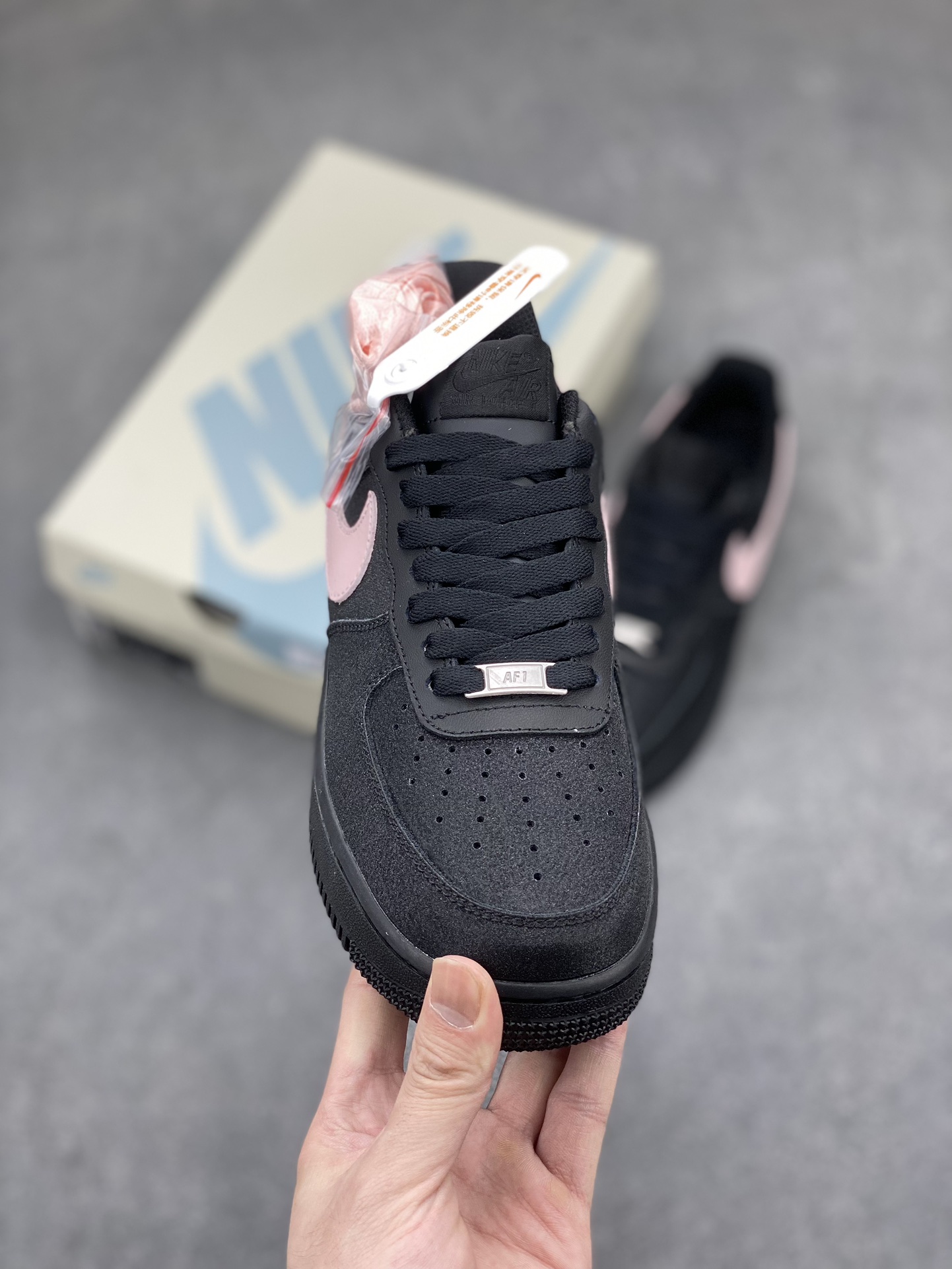 Nike Air Force 1 Black/Pink Sneakers - Style & Comfort Combined 3 i1711304302 5417 0