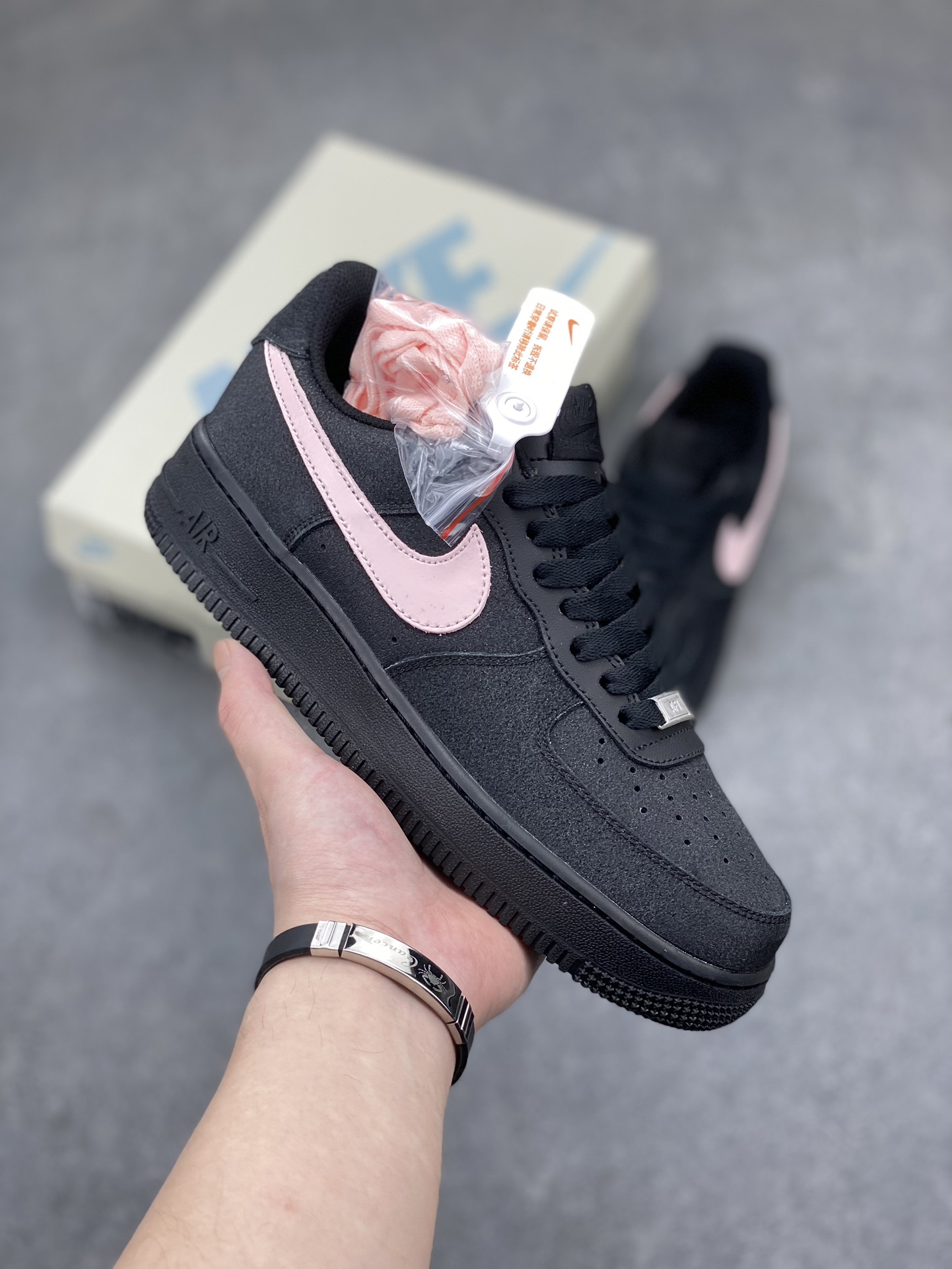 Nike Air Force 1 Black/Pink Sneakers - Style & Comfort Combined 2 i1711304303 1814 7