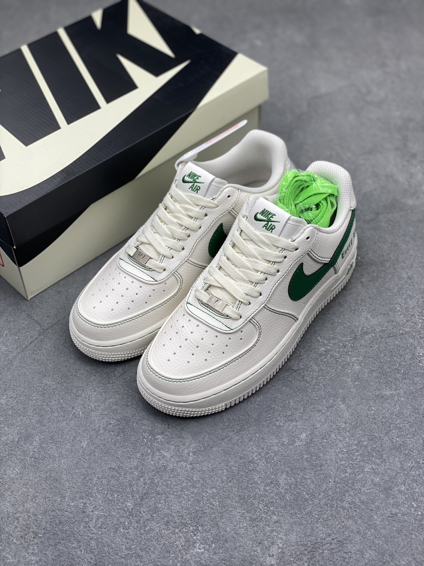 Nike Air Force 1 '07 Low Vlone Collaboration - Size 36 to 45 9 i1711389663 378 0