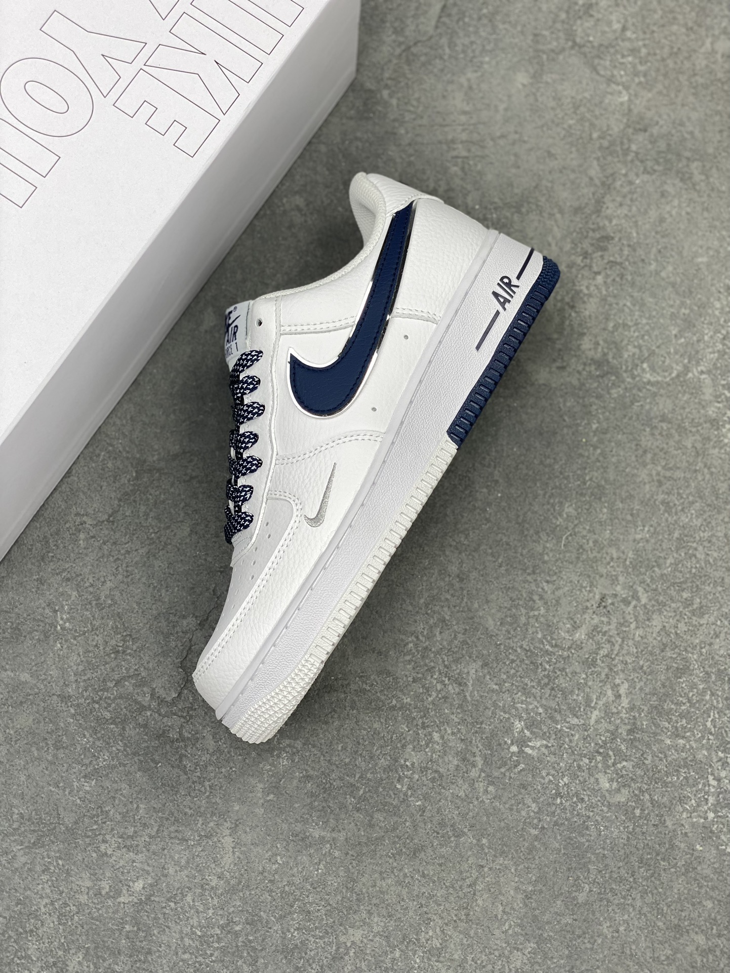 NK Air Force 1 '07 Low White/Navy Blue Casual Sneakers CW2288-111 8 i1711389790 814 0