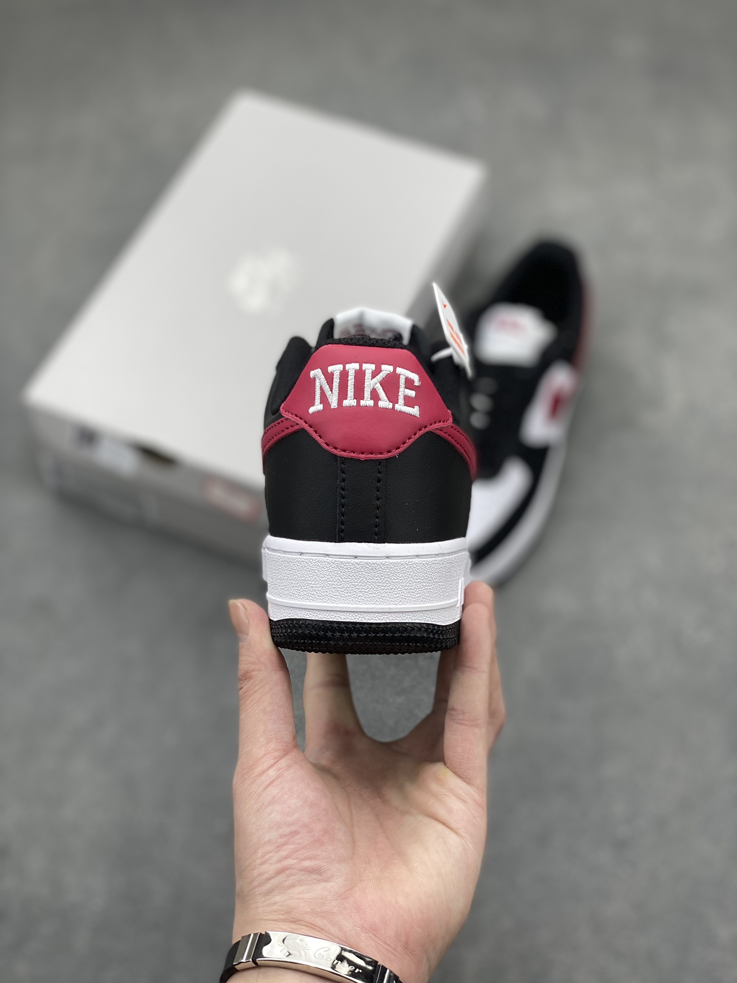 Nike Air Force 1 Low '07 Black/White/Red – Iconic Style with Comfort 5 i1711650080 464 7