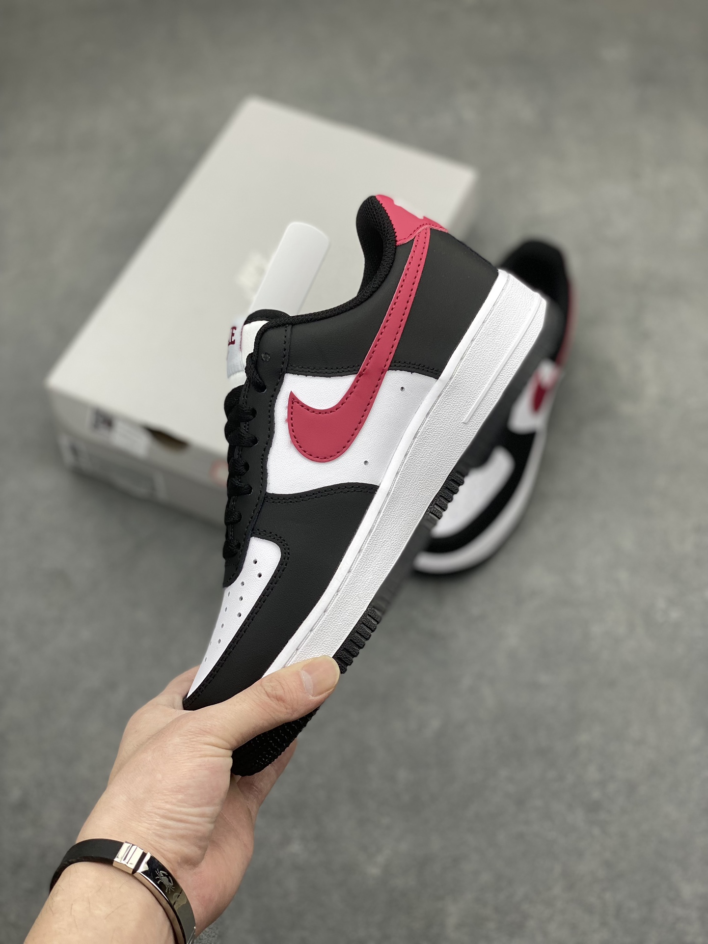 Nike Air Force 1 Low '07 Black/White/Red – Iconic Style with Comfort 4 i1711650080 6287 6